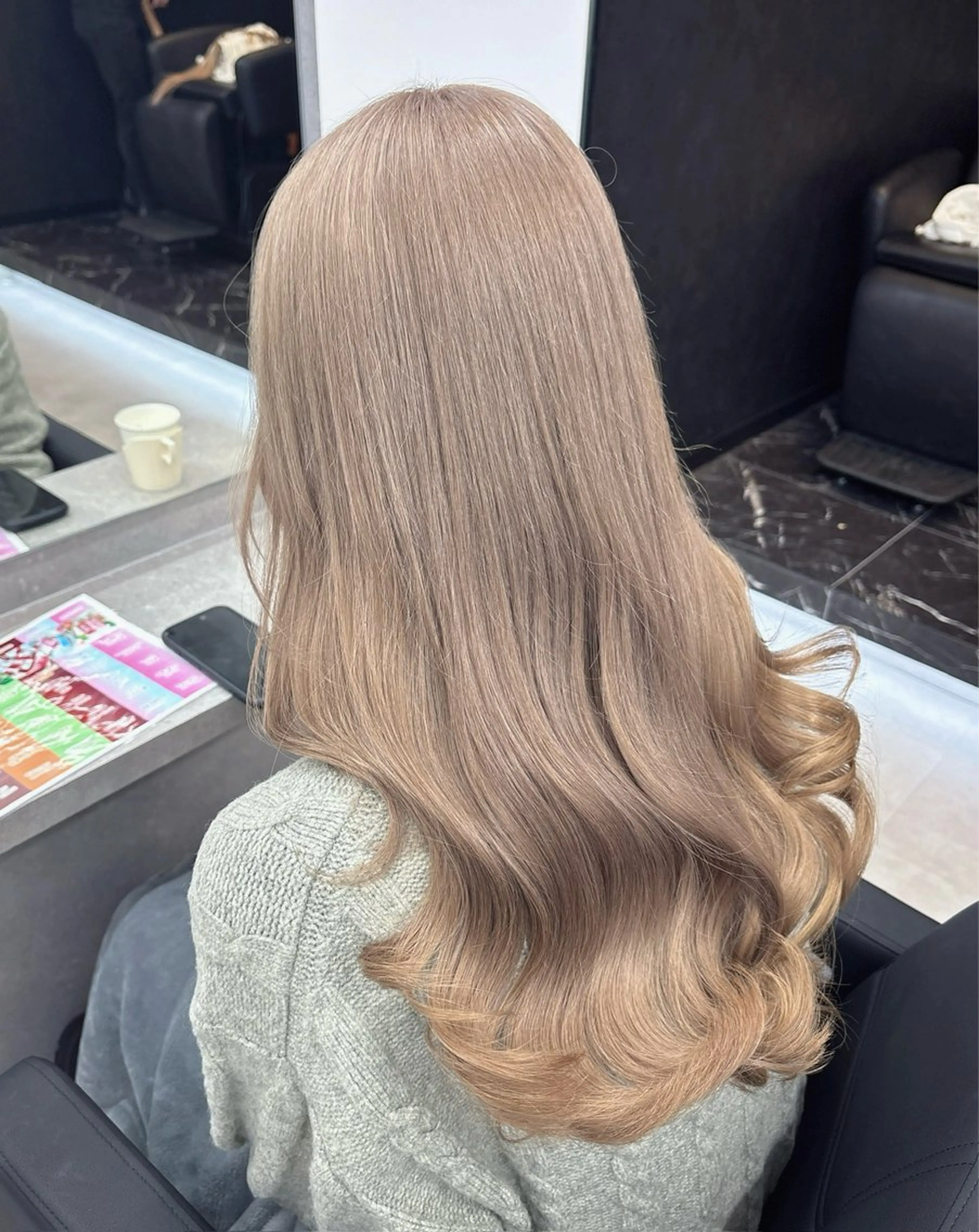 ロング ヘアカラー トリートメント Lapis所属・韓国レイヤーカット/ AIRIのヘアスタイル