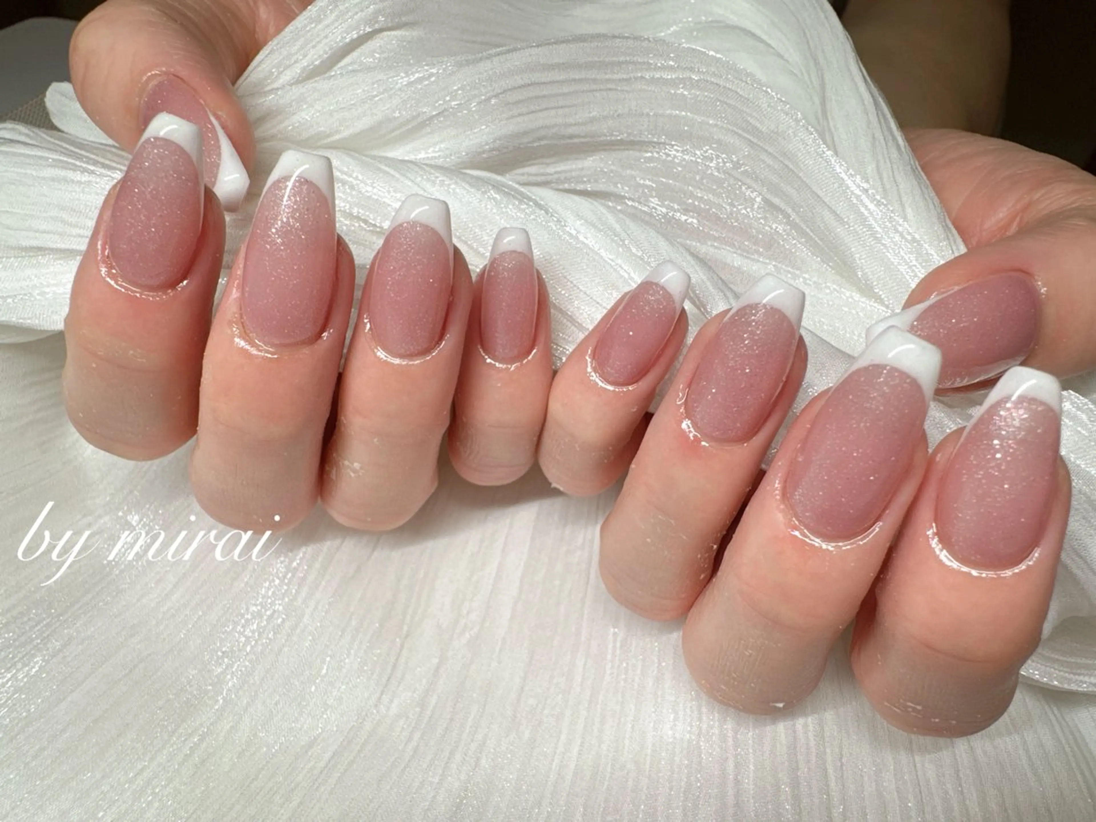 ネイル ハンドネイル ネイルサロン 9Carats神田のネイルデザイン