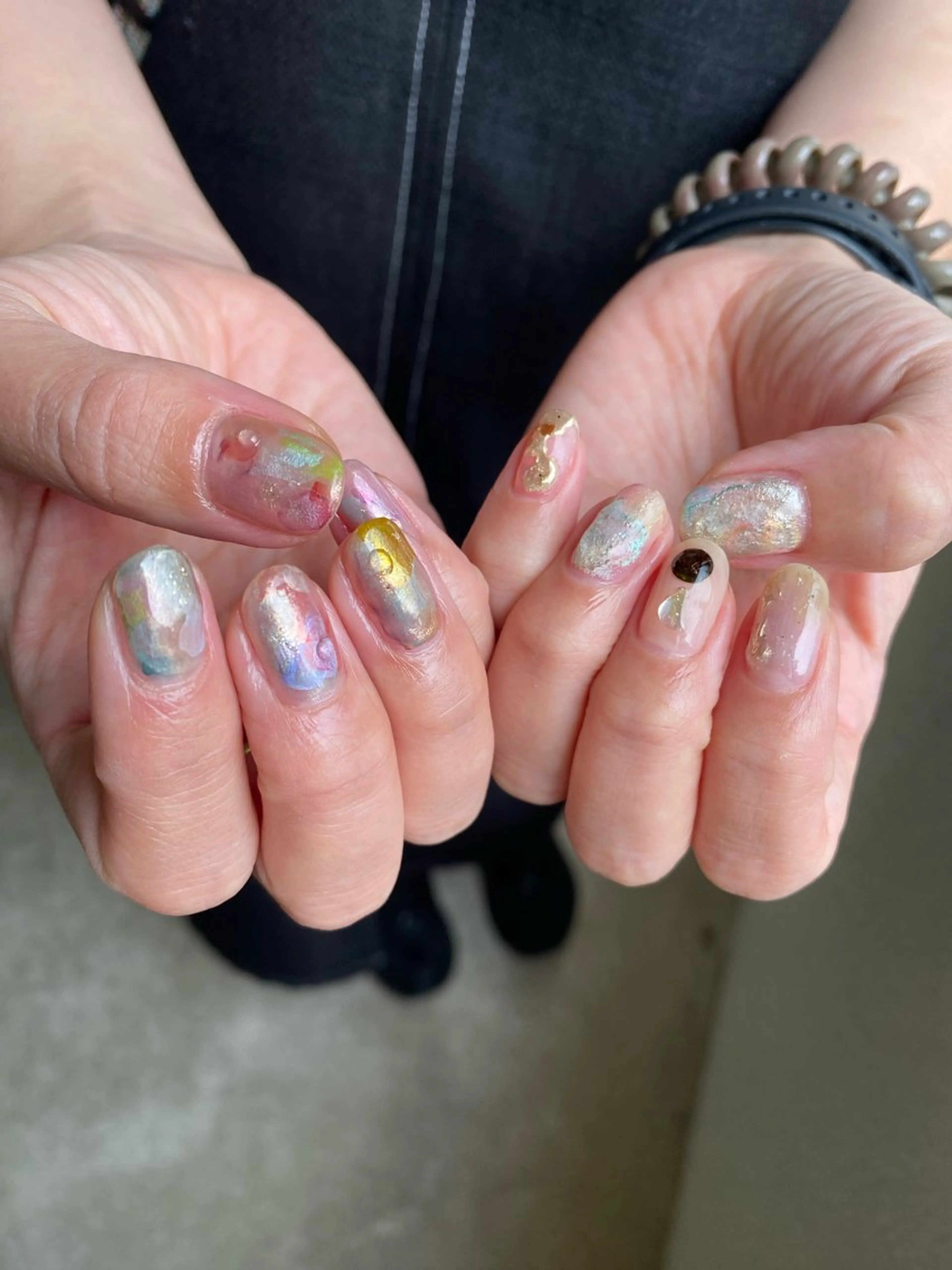 ネイル 成人式 フレンチネイル ジェルネイル ガーリー マグネットネイル ハンドネイル 草加ニュアンスネイル 🌚hersのネイルデザイン