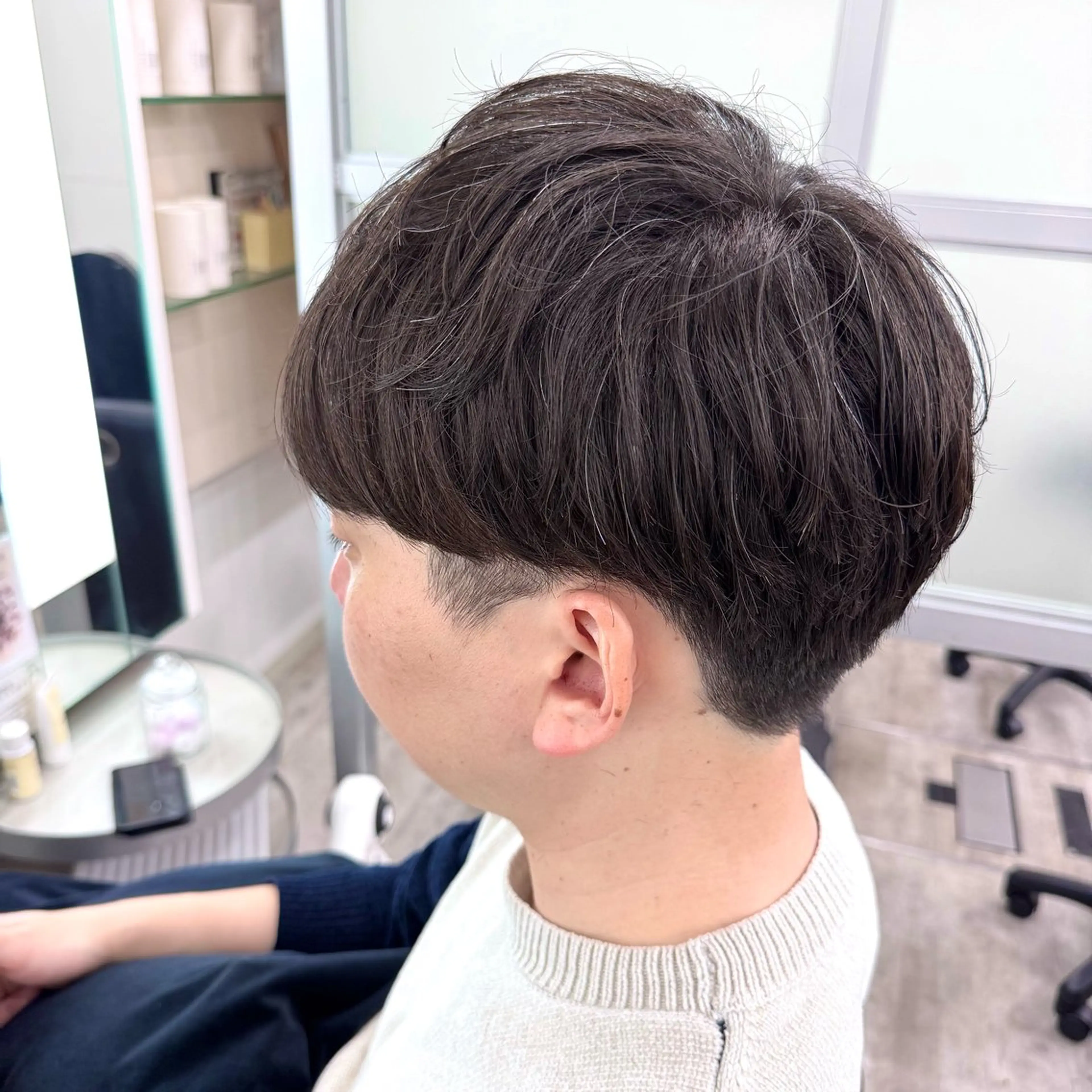 💇🏻‍♂️大人ナチュラルmen'sカット➕寒色系カラー🔷（ケア剤付）の写真
