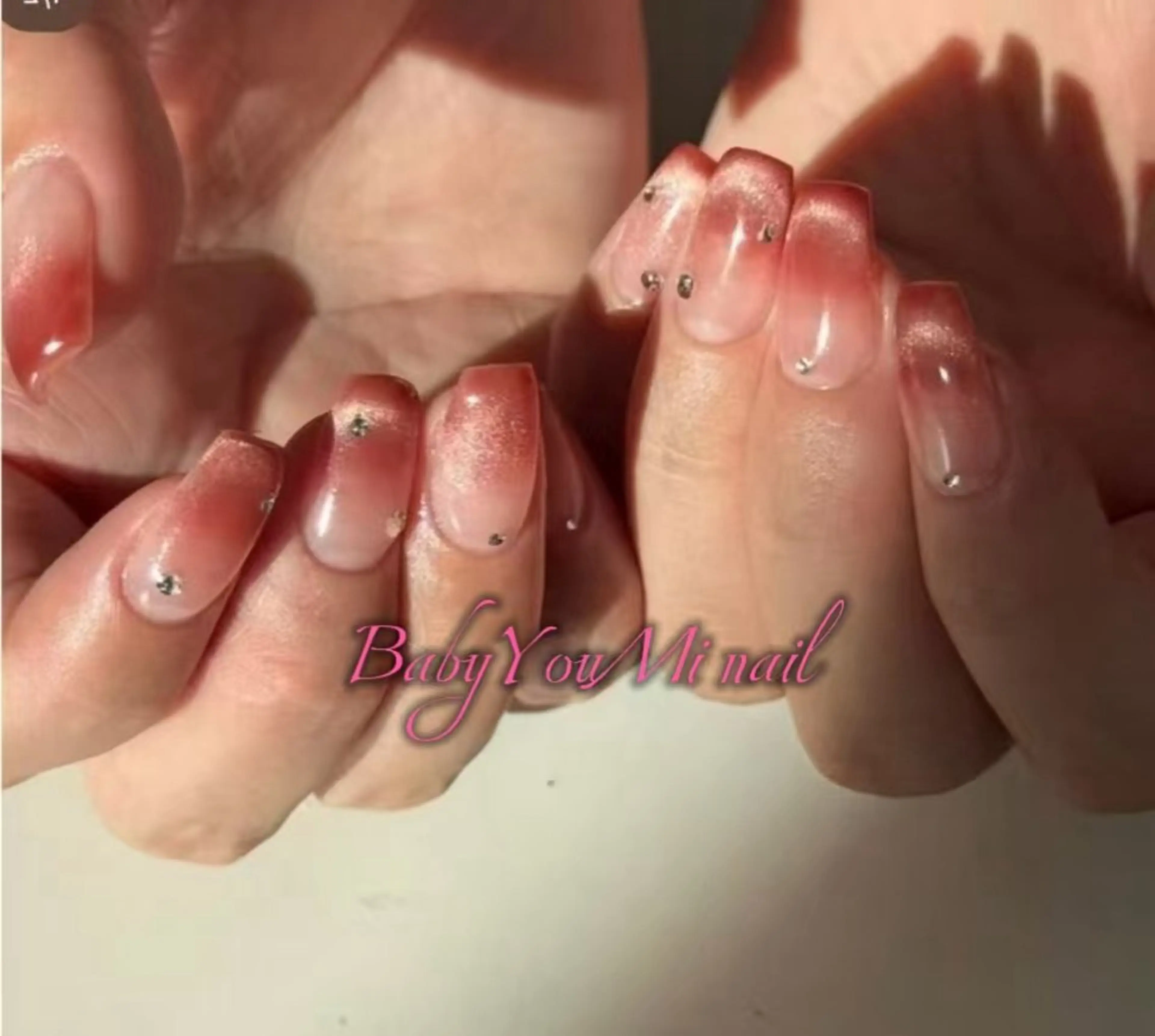 ネイル オーロラネイル フラワーネイル フットネイル フレンチネイル ジェルネイル ハンドネイル Oomiya 服部のネイルデザイン