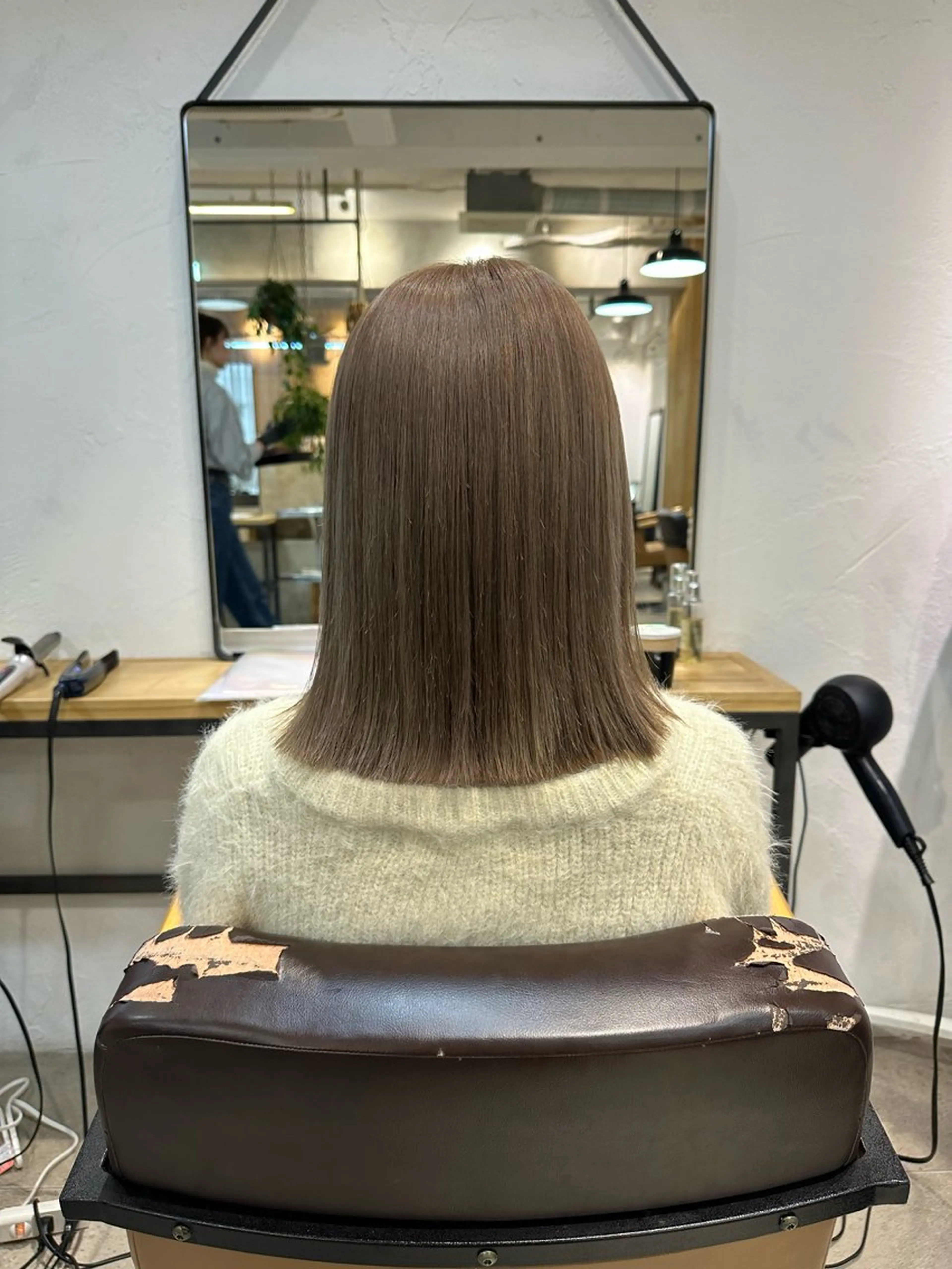 ミディアム カラー ブリーチ ハイトーンカラー ブリーチなしカラー ボブ ヘアカラー REINA☁️透明感 カラー/ぷつっと♡のヘアスタイル