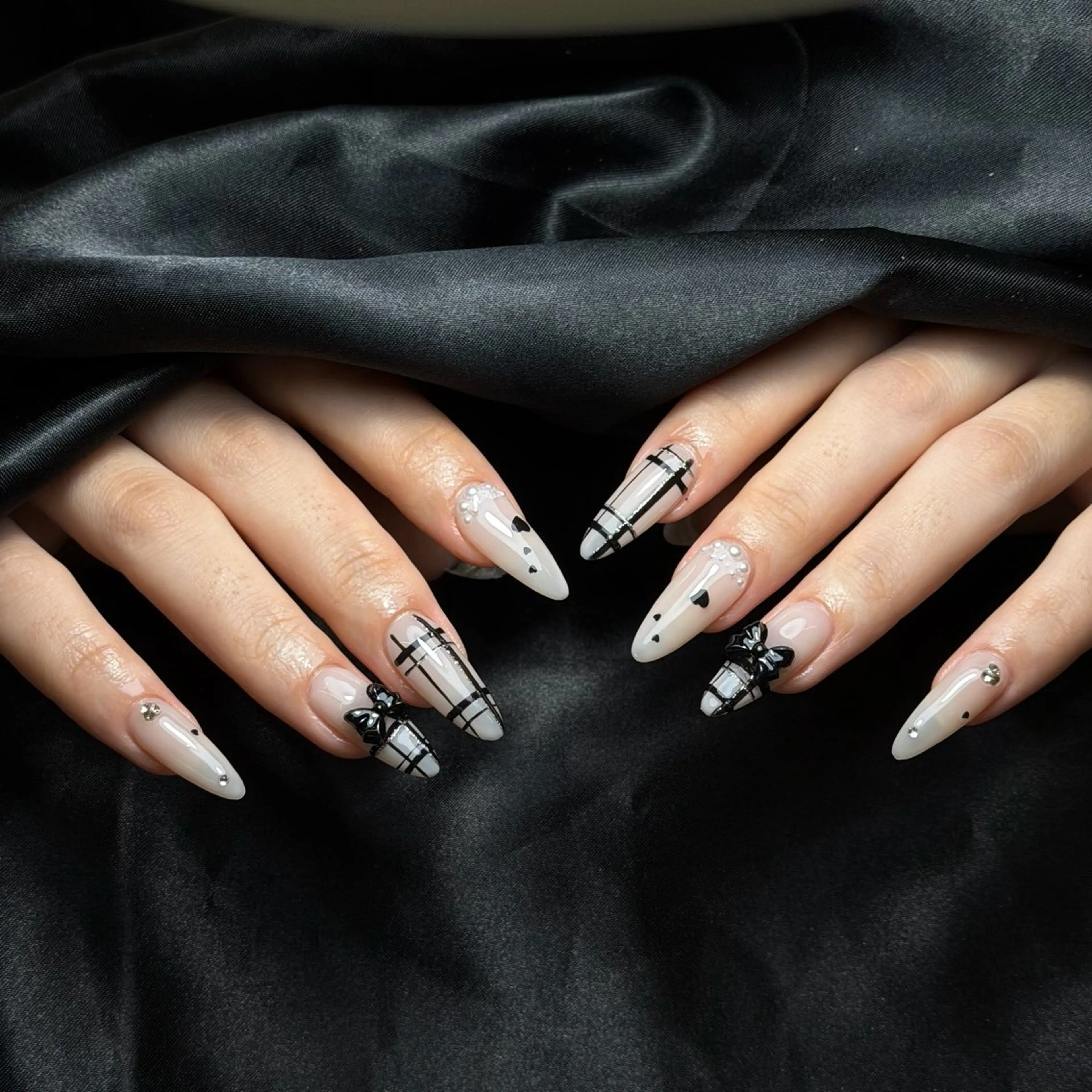 ネイル 韓国ネイル 持ち込み ニュアンスネイル ワンホンネイル ハンドネイル Mio Nailのネイルデザイン