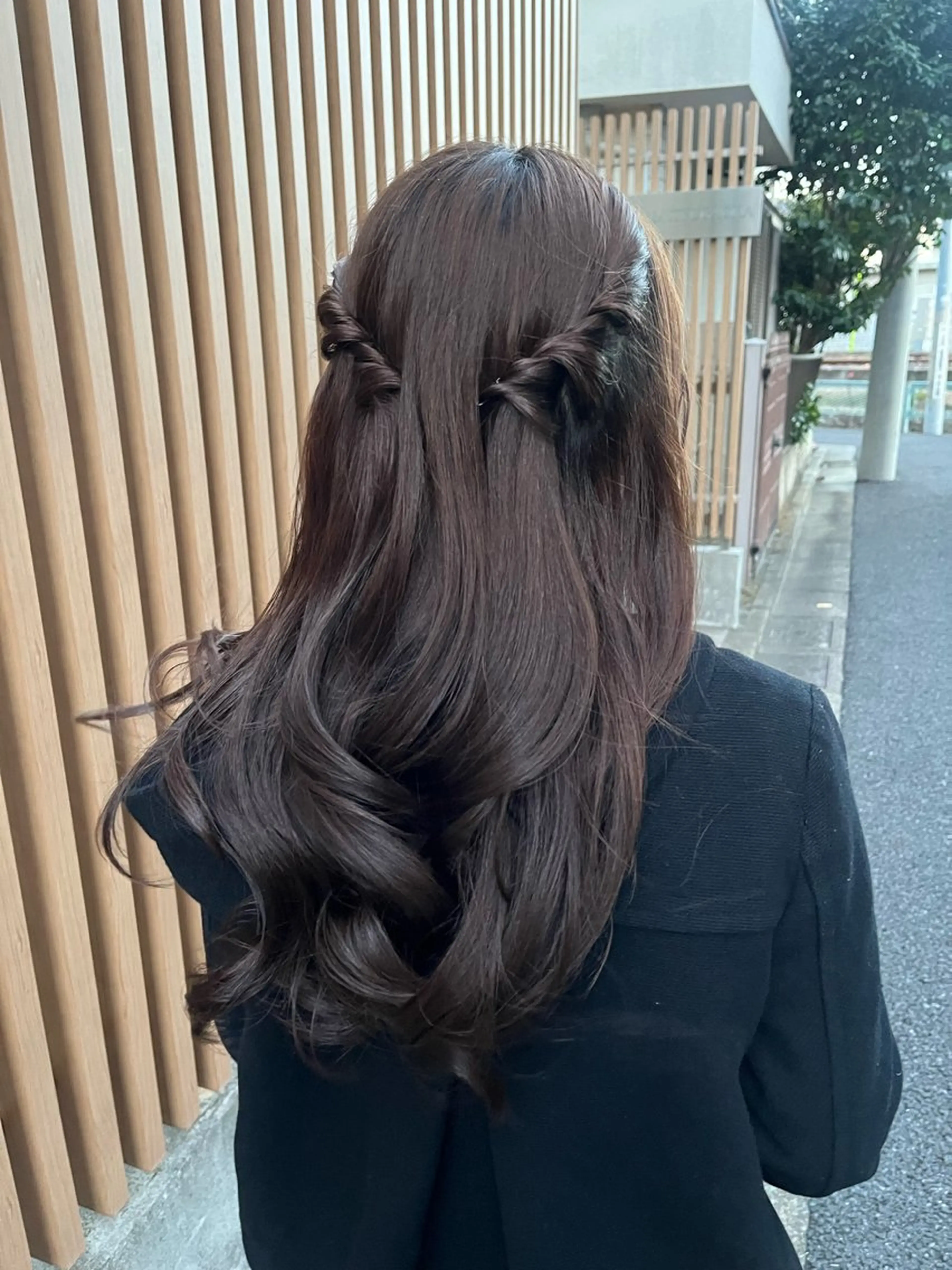 ロング カラー パーマ ヘアアレンジ デート yukimi .のヘアスタイル