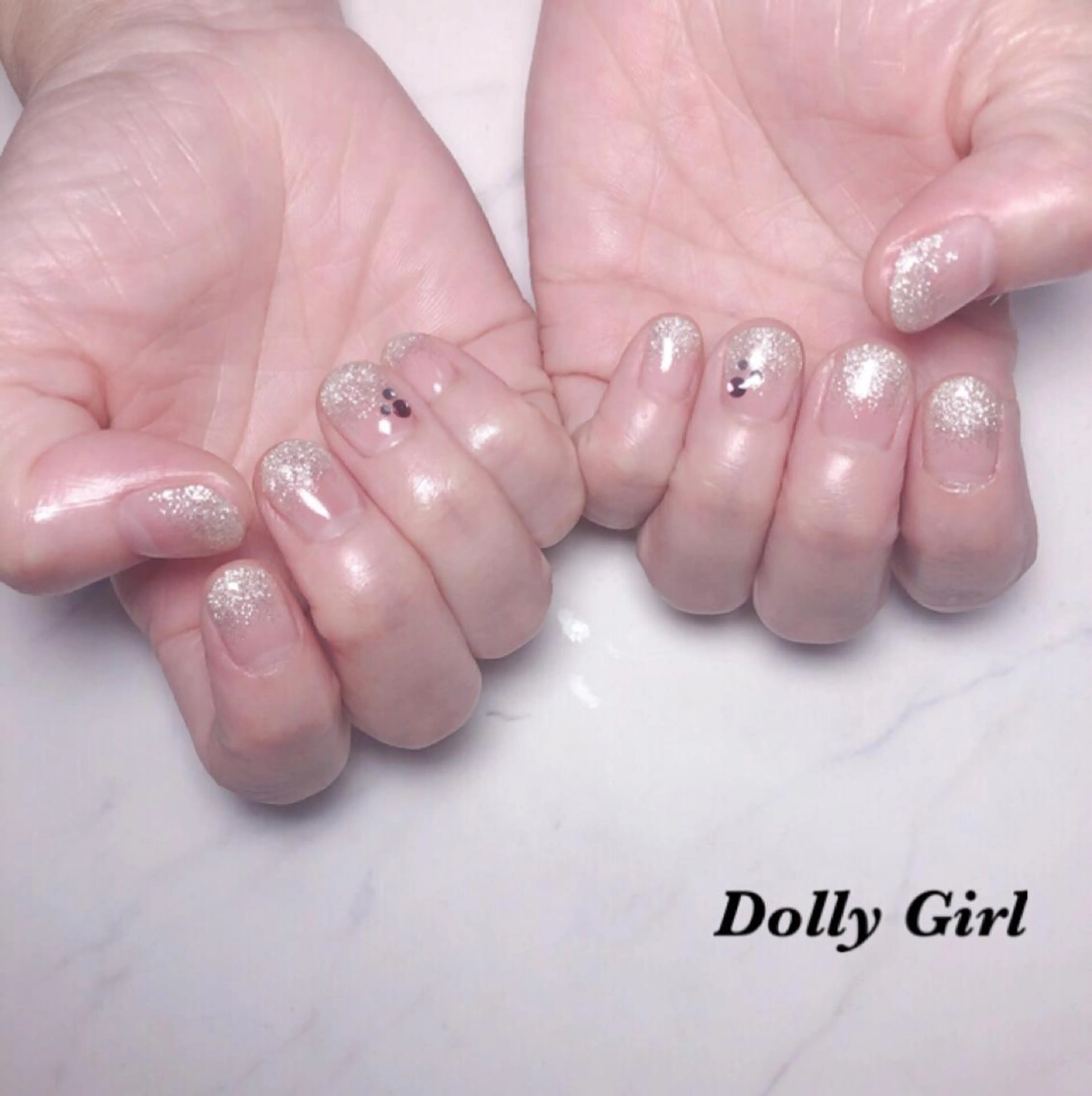 ネイル ストーンネイル DollyGirl KYOKOのネイルデザイン