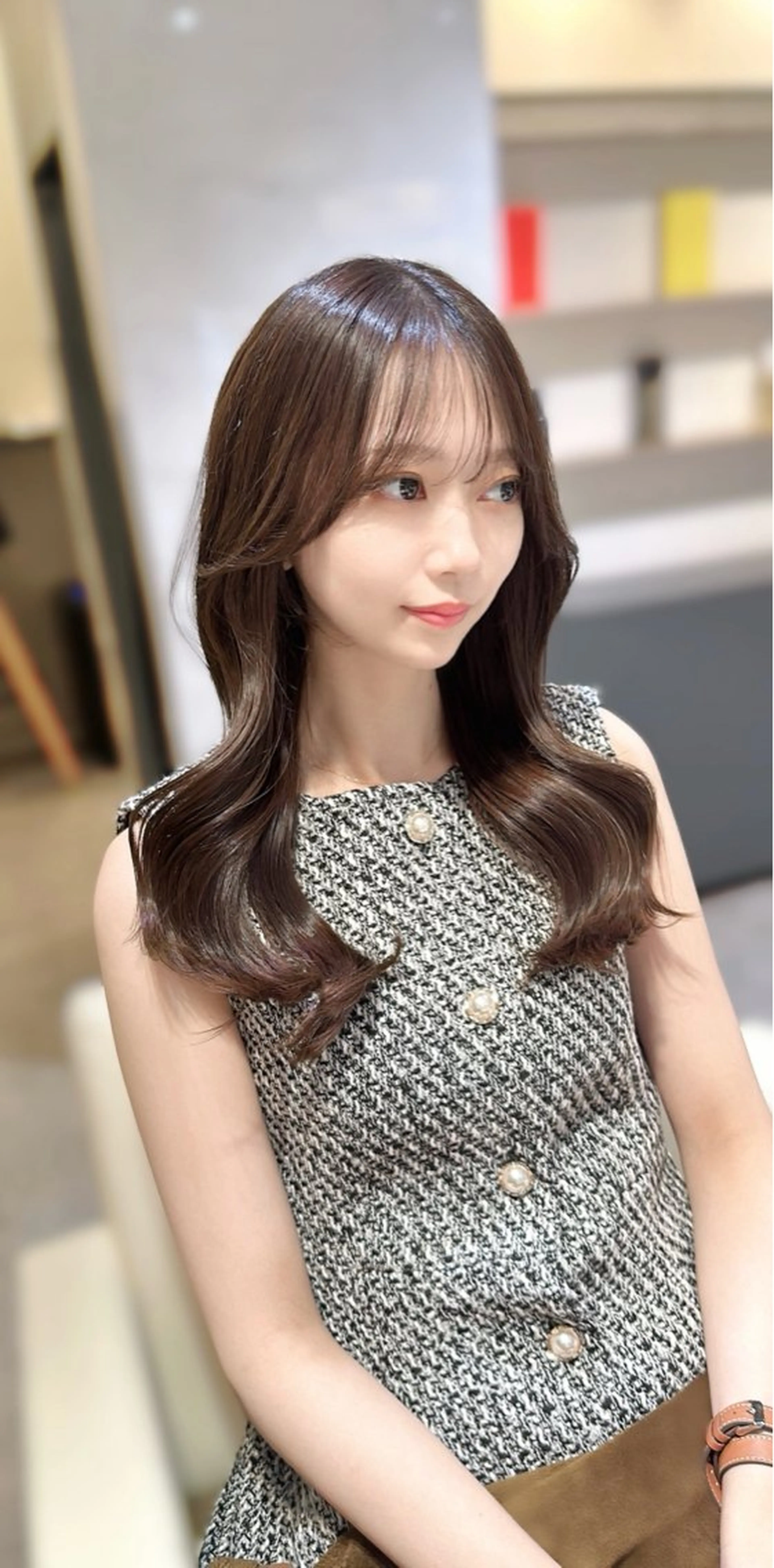 セミロング カラー 平尾 樹里のヘアスタイル