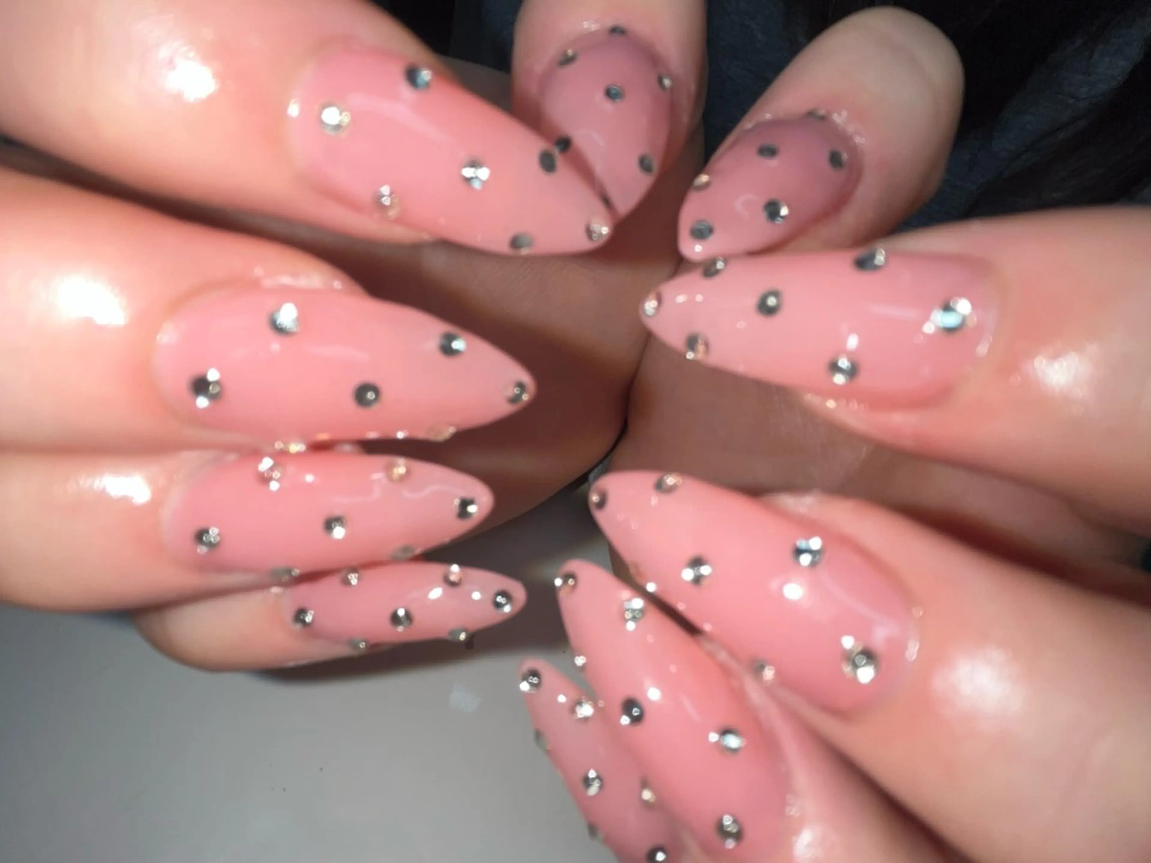 ミディアム ハンドネイル WOLTOKYO渋谷 Anzuのネイルデザイン