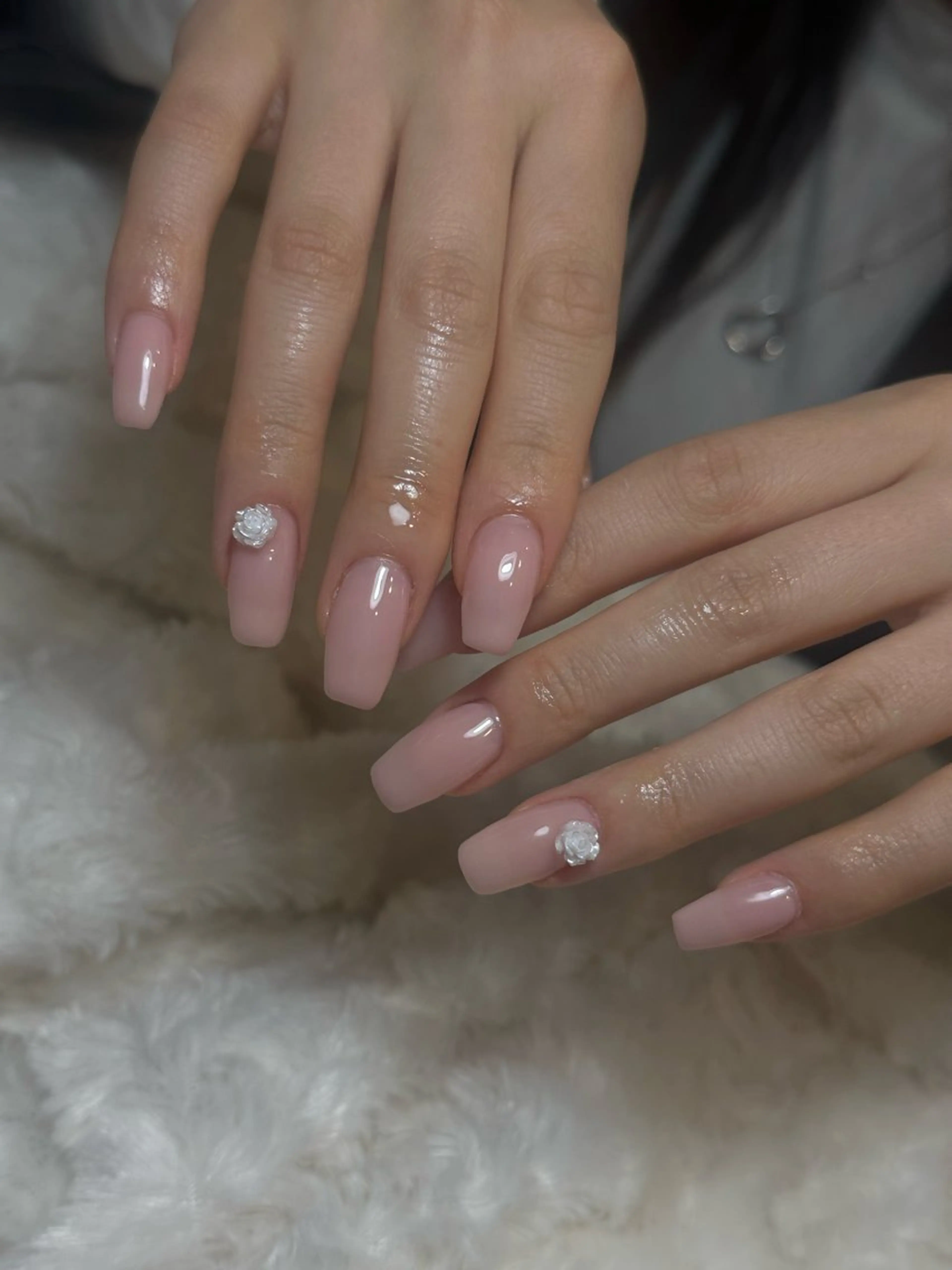 ネイル 全てパラベース💅 MIORA_琴乃のネイルデザイン