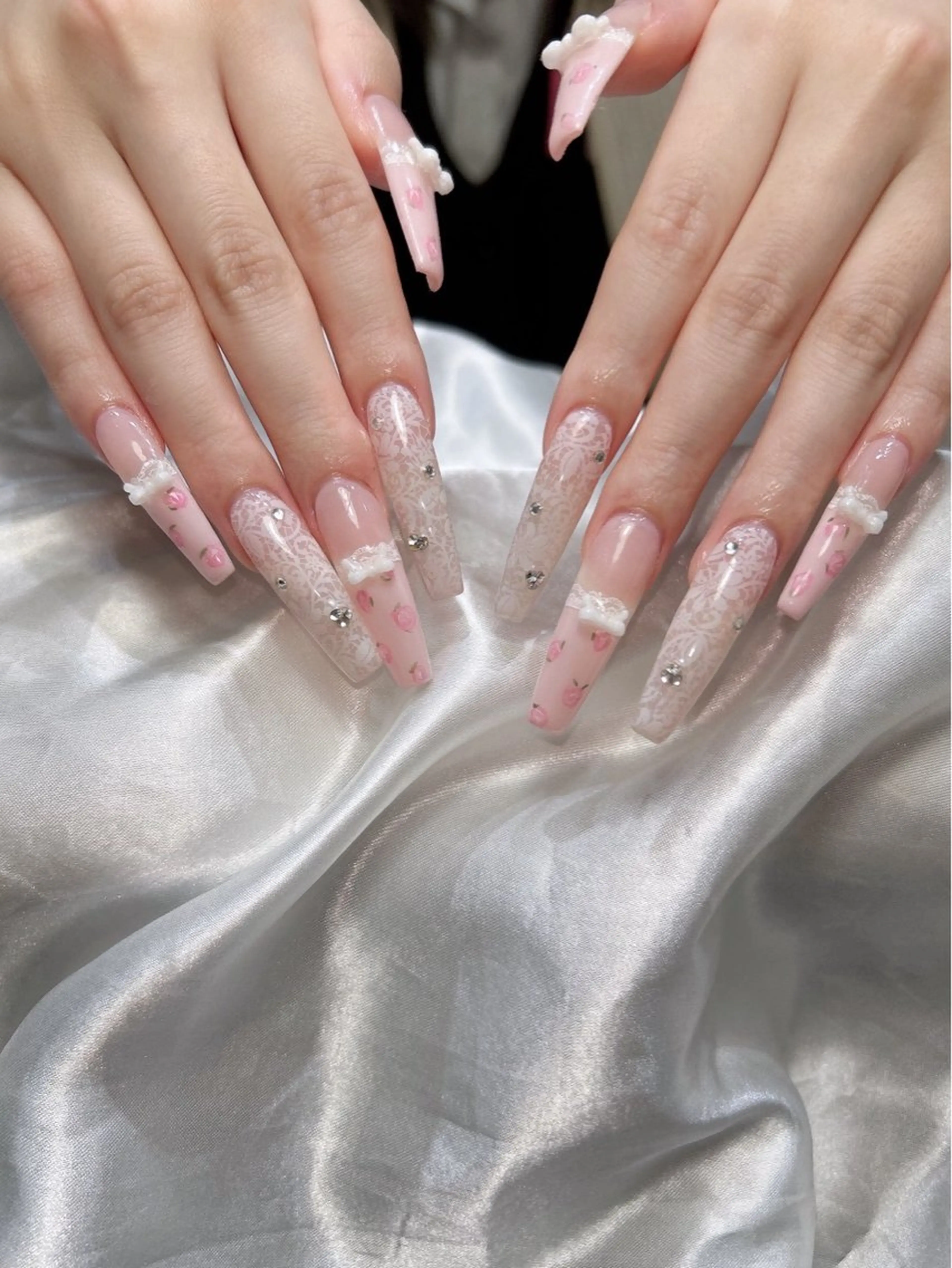 ネイル 上山 愛結のネイルデザイン