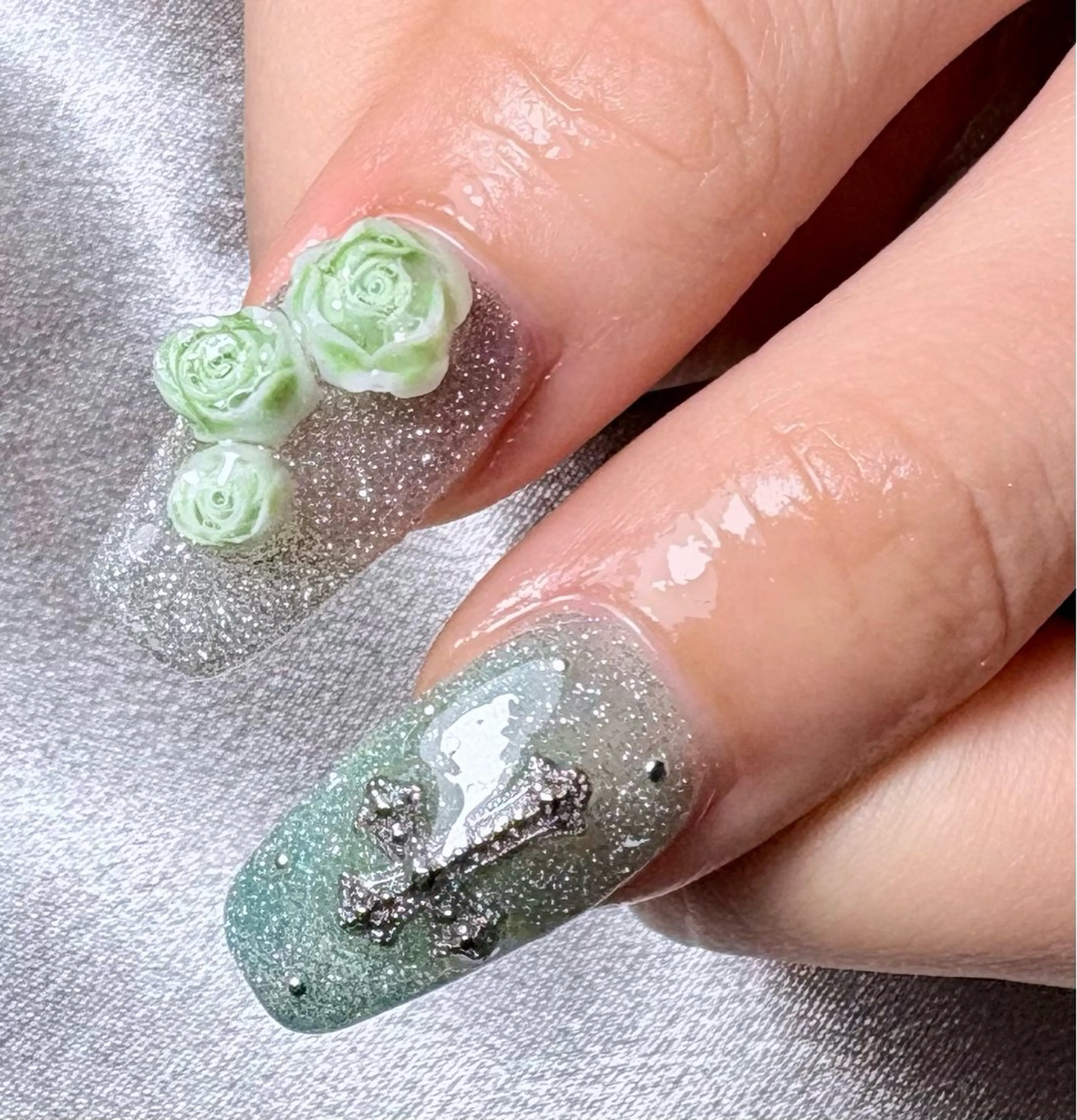 ネイル ハンドネイル 山科駅徒歩3分❣️ 代表　紗恵子のネイルデザイン