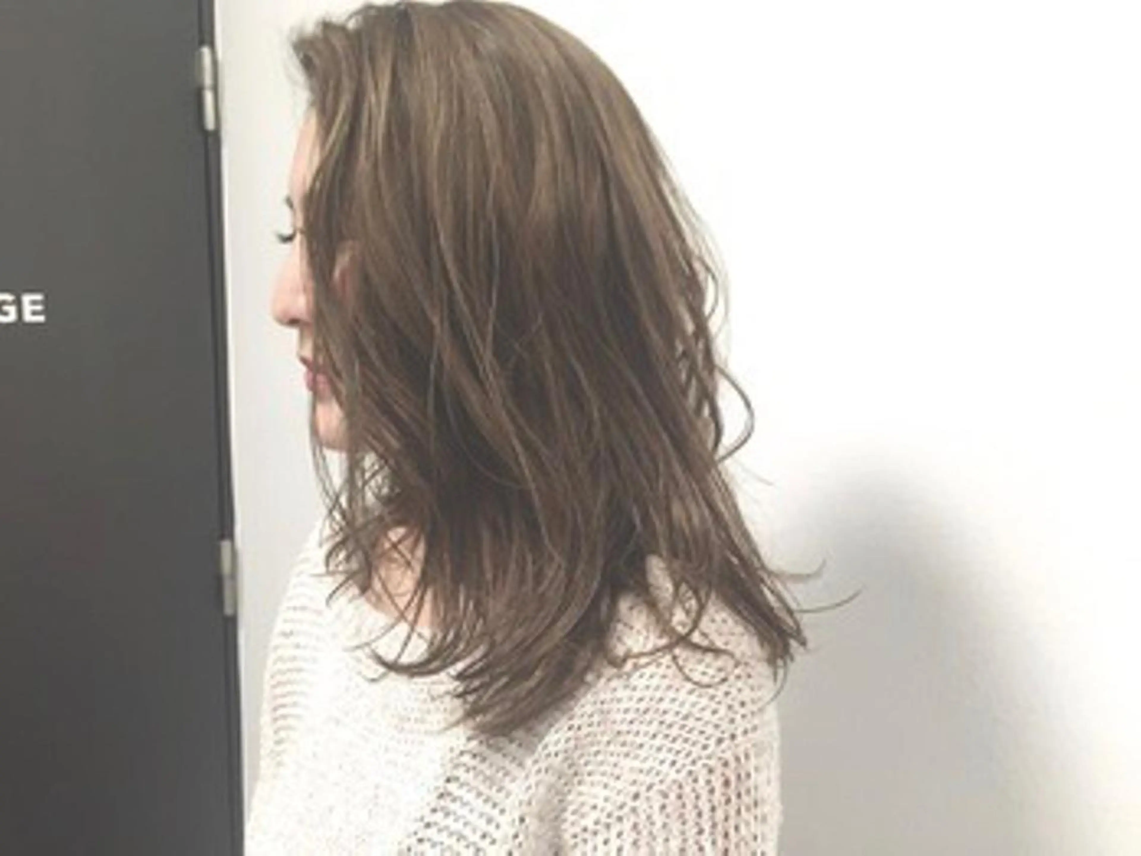 セミロング 外国人風カラー ハイライト the BRIDGE hair salonのヘアスタイル