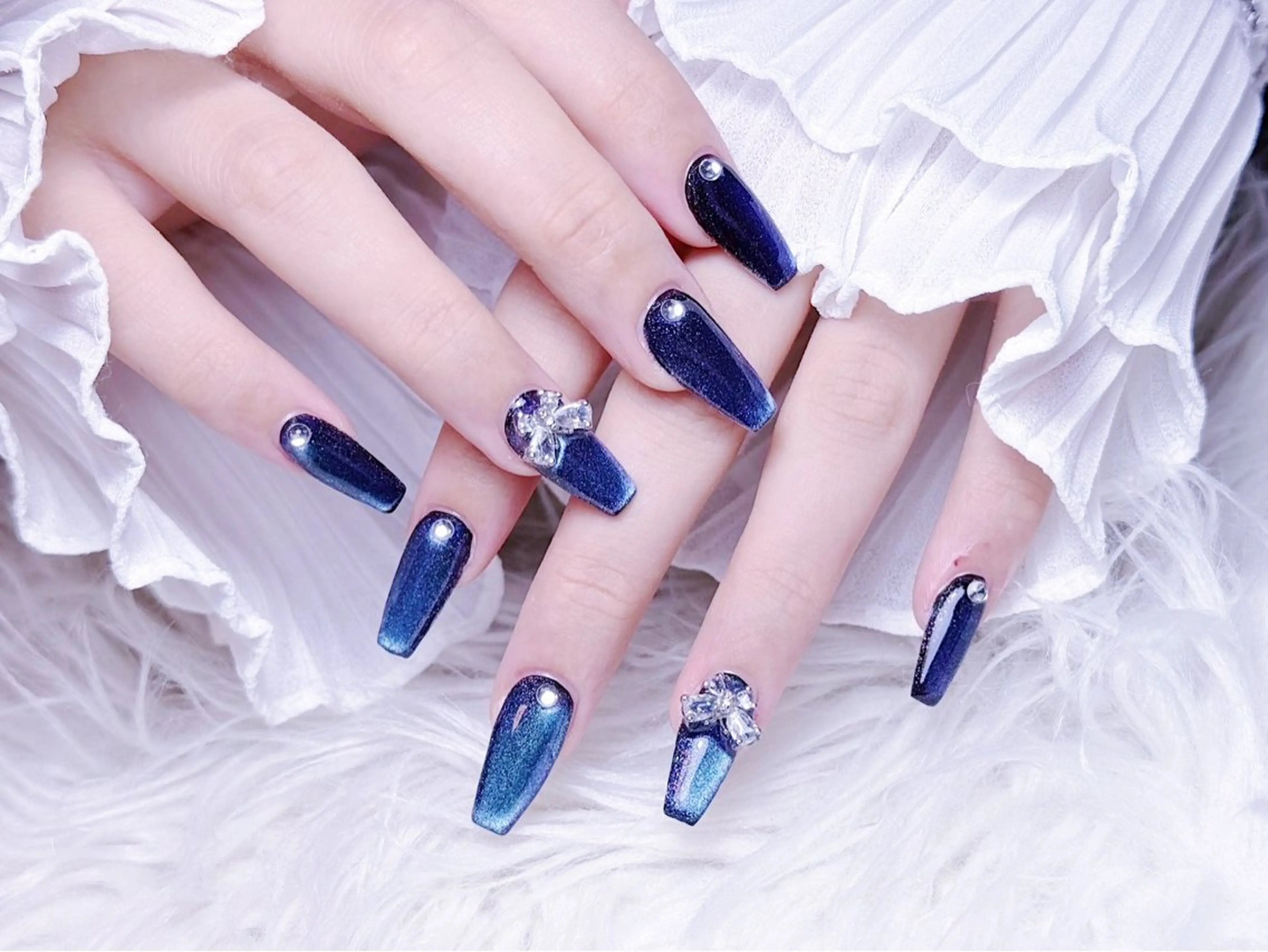 ネイル チークネイル 長さ出し フラワーネイル フレンチネイル ガーリー NEW NAIL 池袋のネイルデザイン