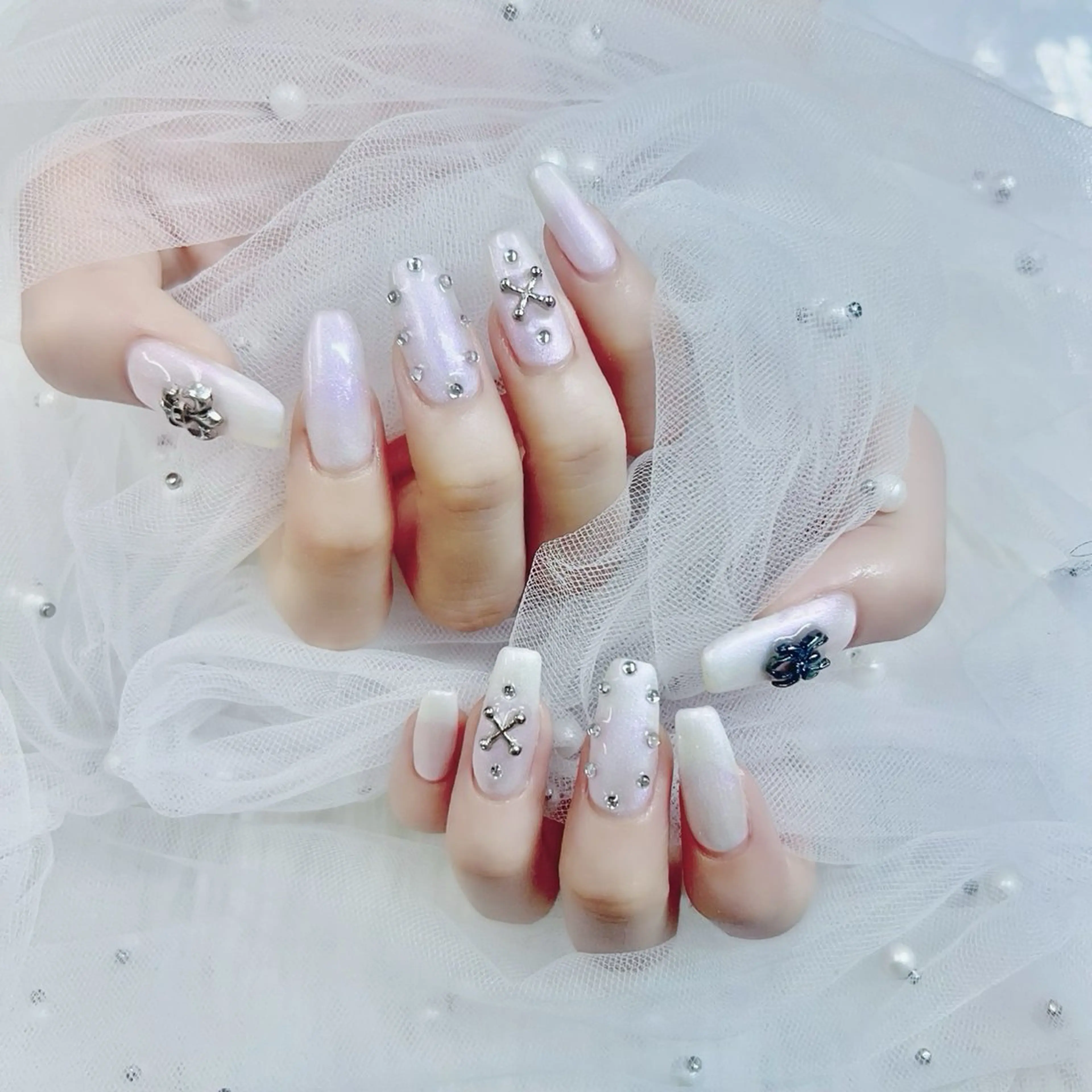 ネイル パーツ全部¥110 サロンミミのネイルデザイン