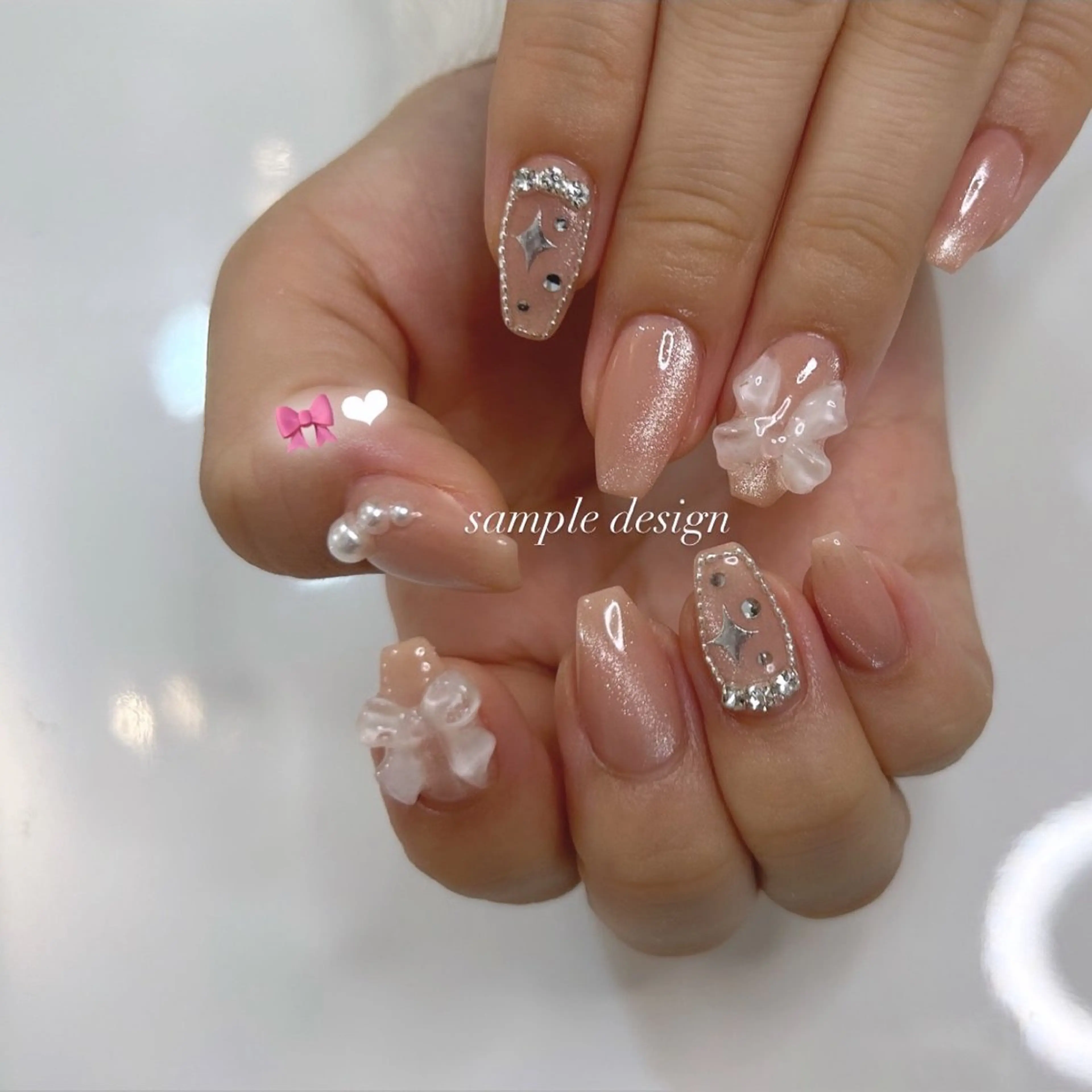 ネイル ハンドネイル ViViA momokaのネイルデザイン