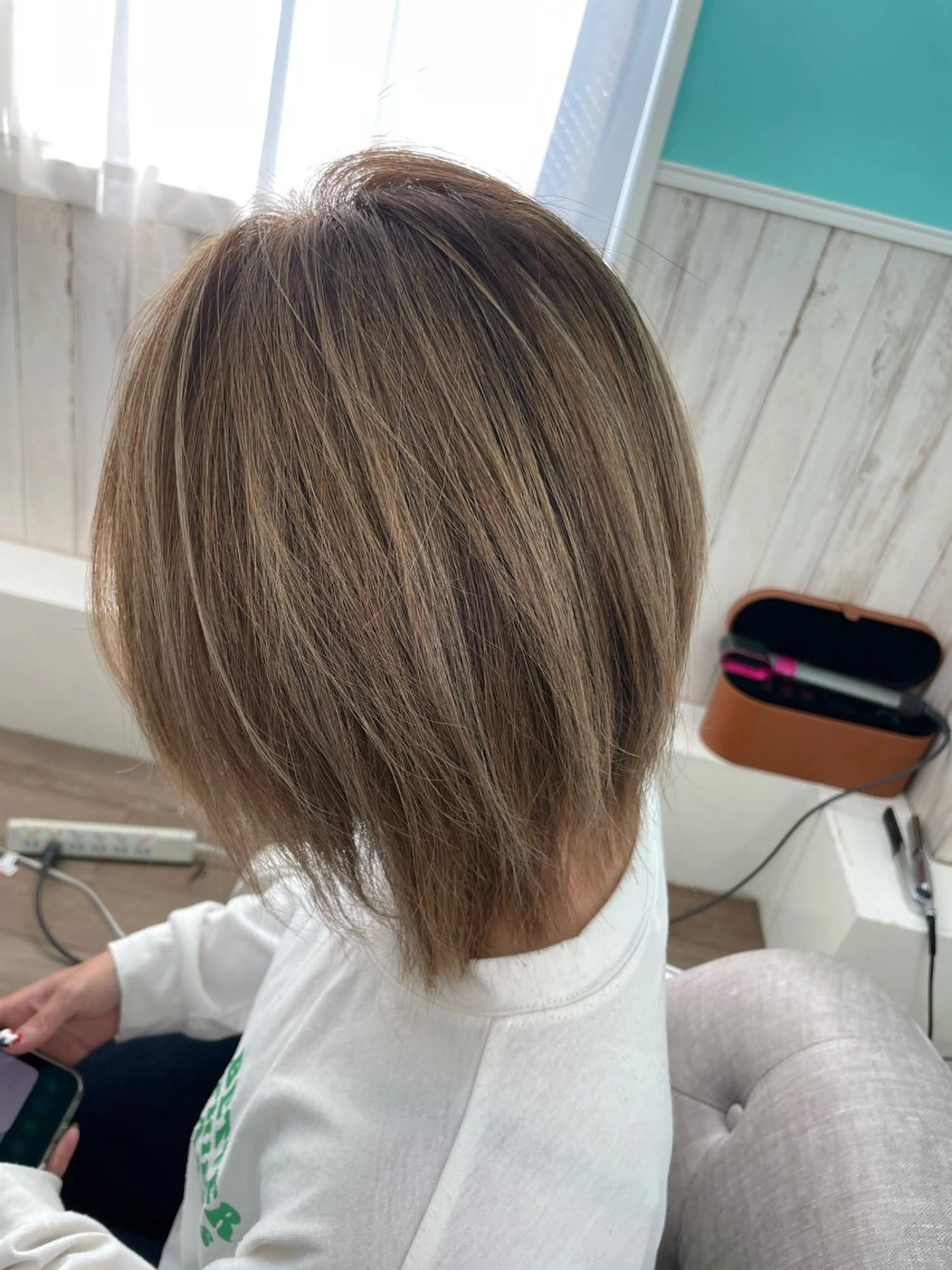 ミディアム ハイライト ヘアカラー トリートメント 🐆アンドウ チカコ🦓のヘアスタイル