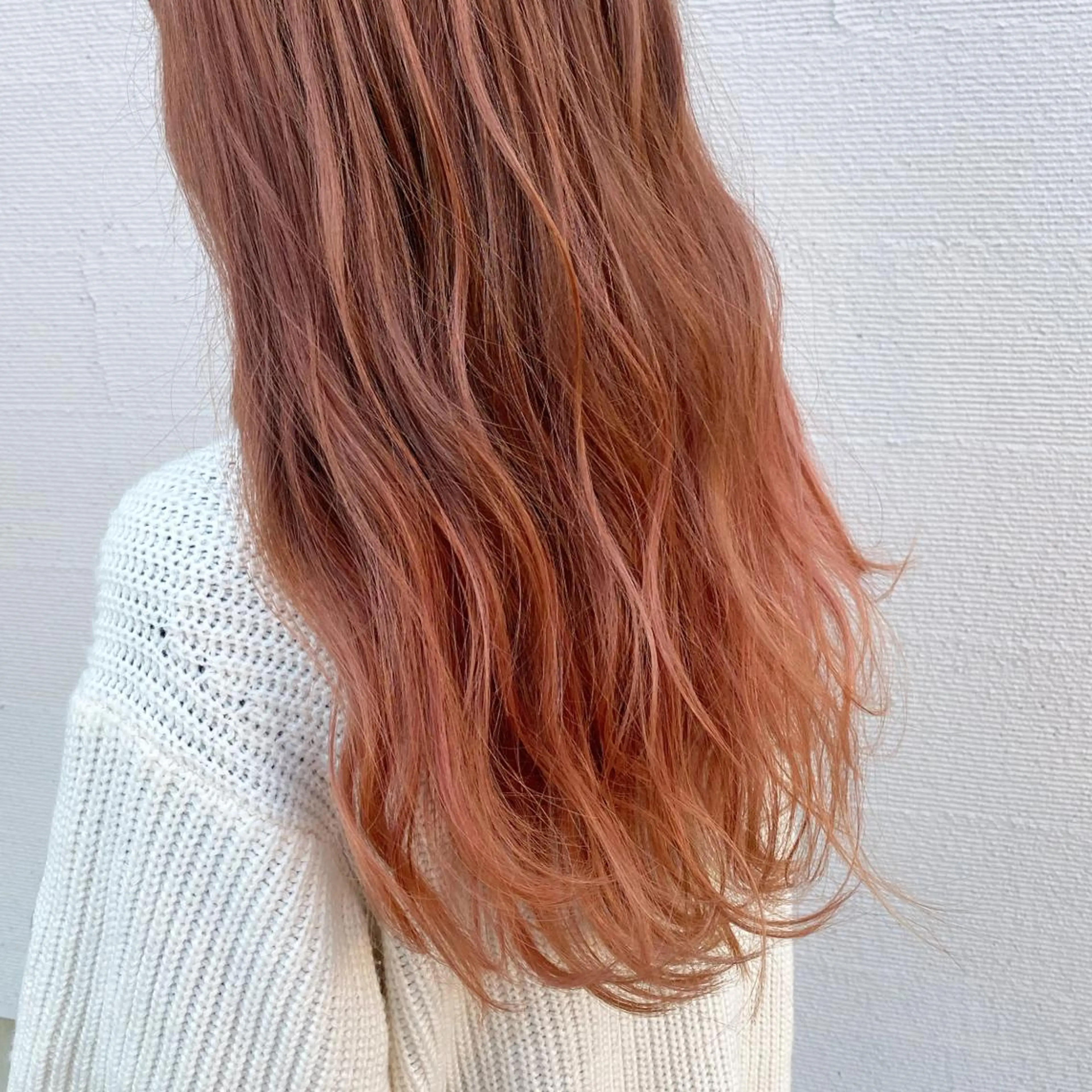 ロング 中川 茜里のヘアスタイル