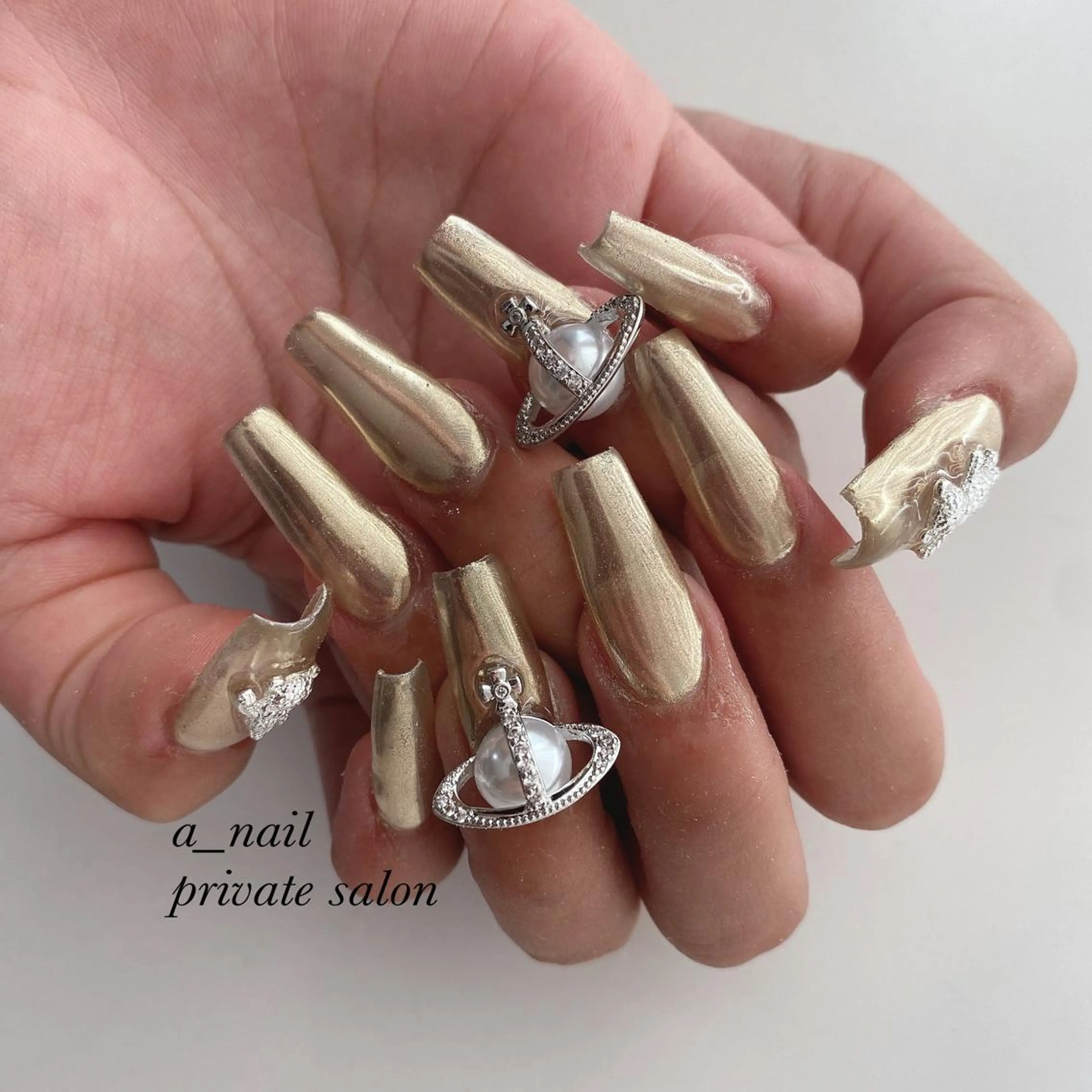 ネイル アニマル柄 フレンチネイル ジェルネイル 氷ネイル・うるうるネイル レース 菅 恵奈のネイルデザイン