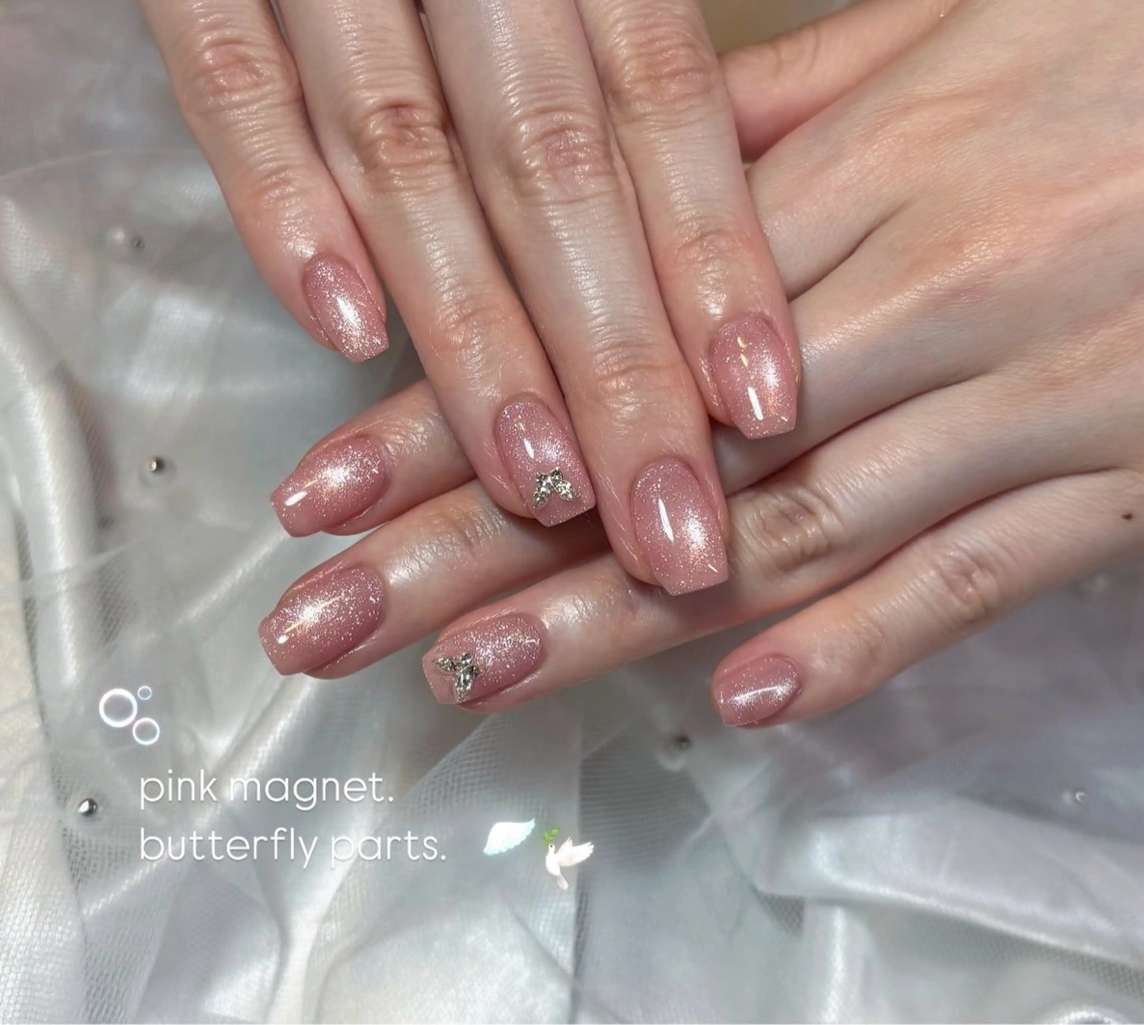 ネイル ガーリー マグネットネイル オフィスネイル ワンカラーネイル ピンク Chat noir所属・【chatnoir】 MIYUのネイルデザイン