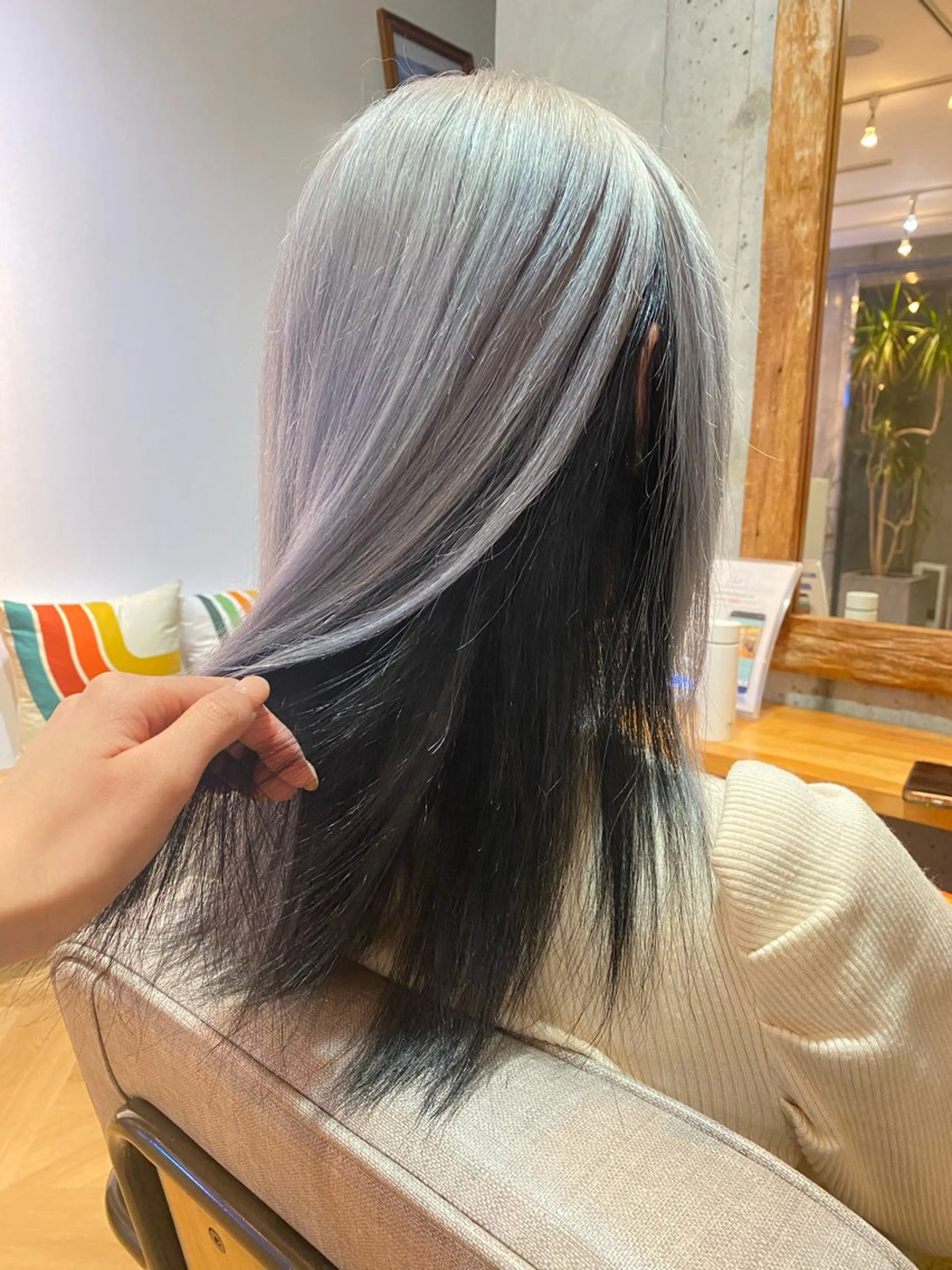 ミディアム カラー シールエクステ 🪽CHIAKIのヘアスタイル