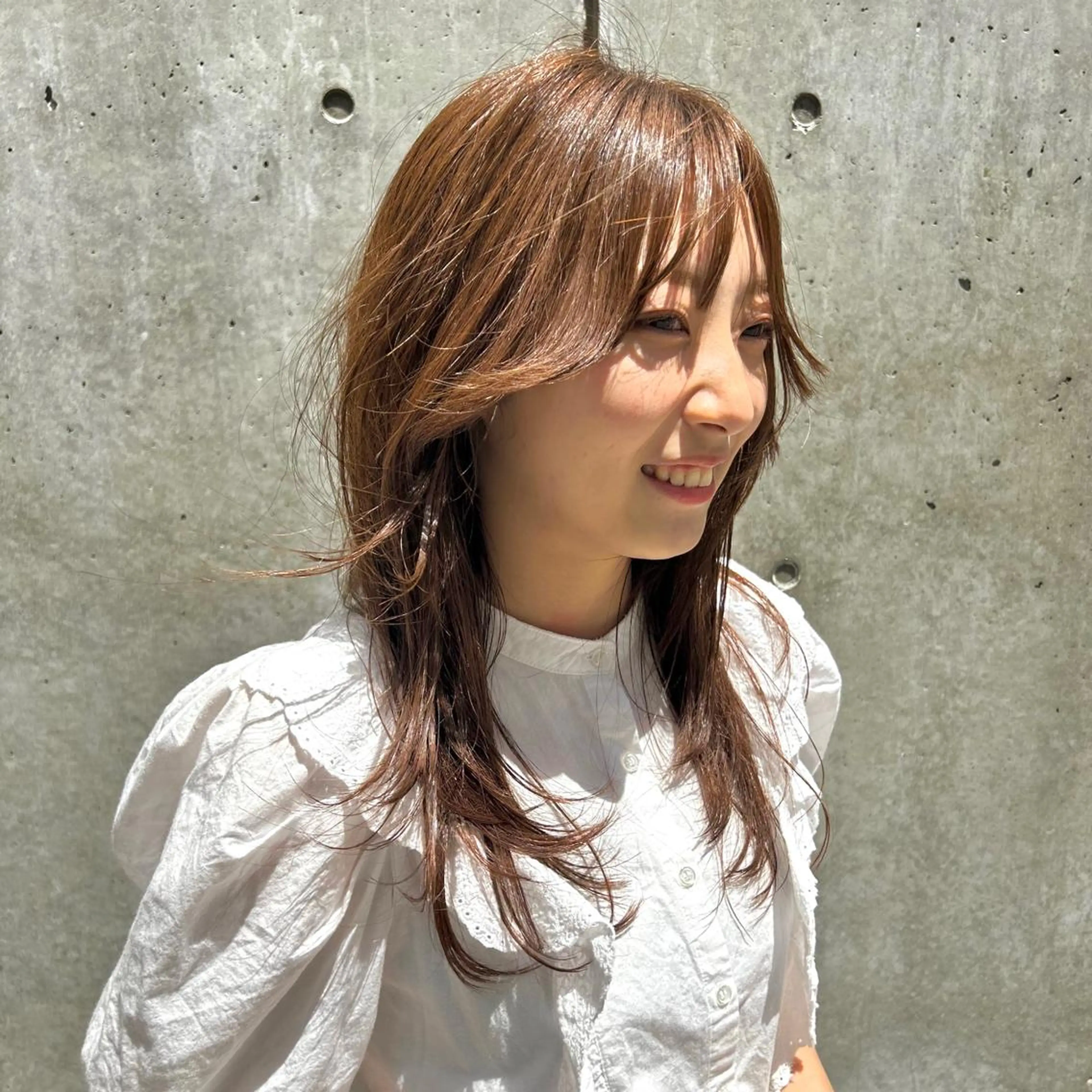 セミロング 縮毛矯正・似合わせ タナカ レイヤのヘアスタイル