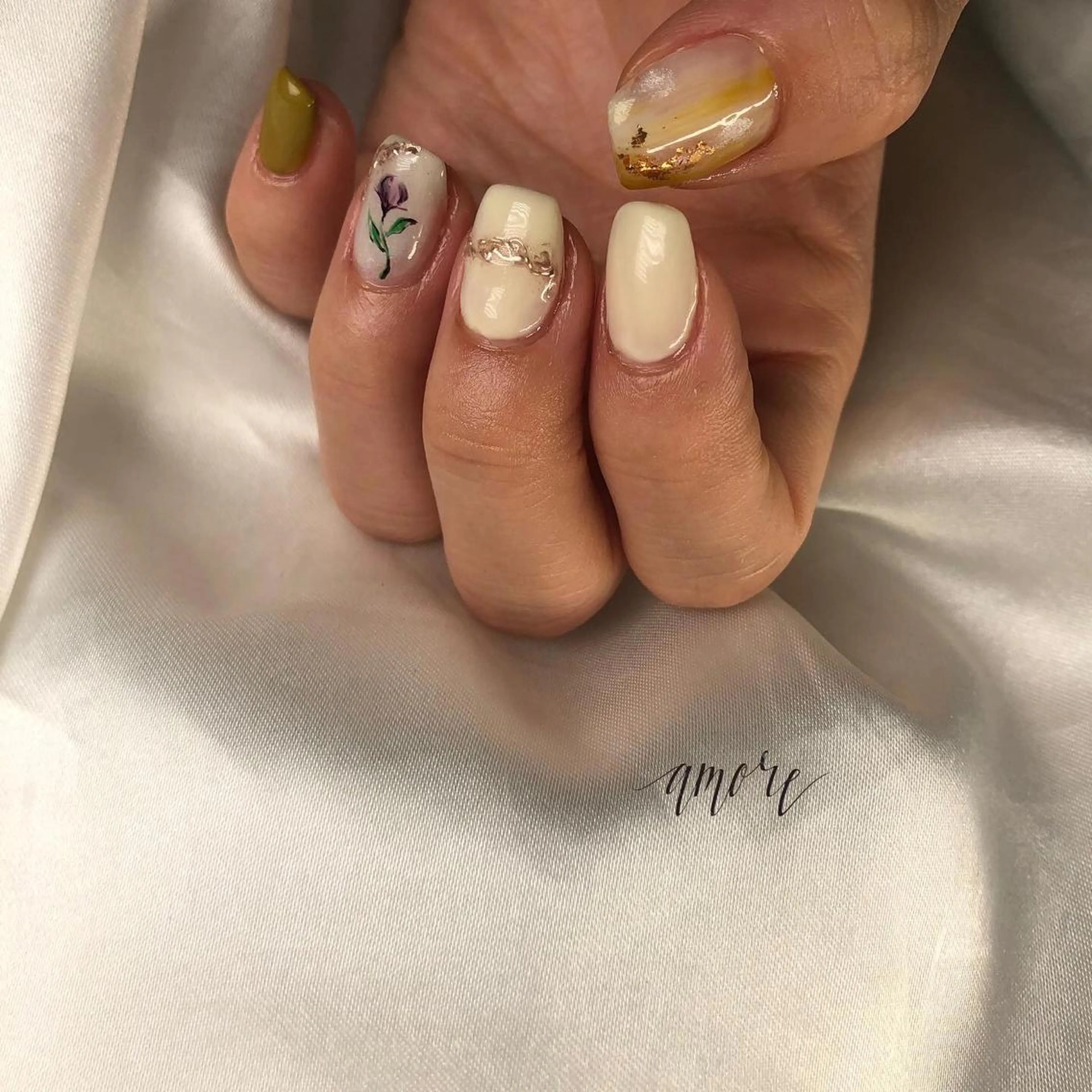 ネイル ジェルネイル 氷ネイル・うるうるネイル マグネットネイル ミラーネイル ニュアンスネイル You kyehwaのネイルデザイン