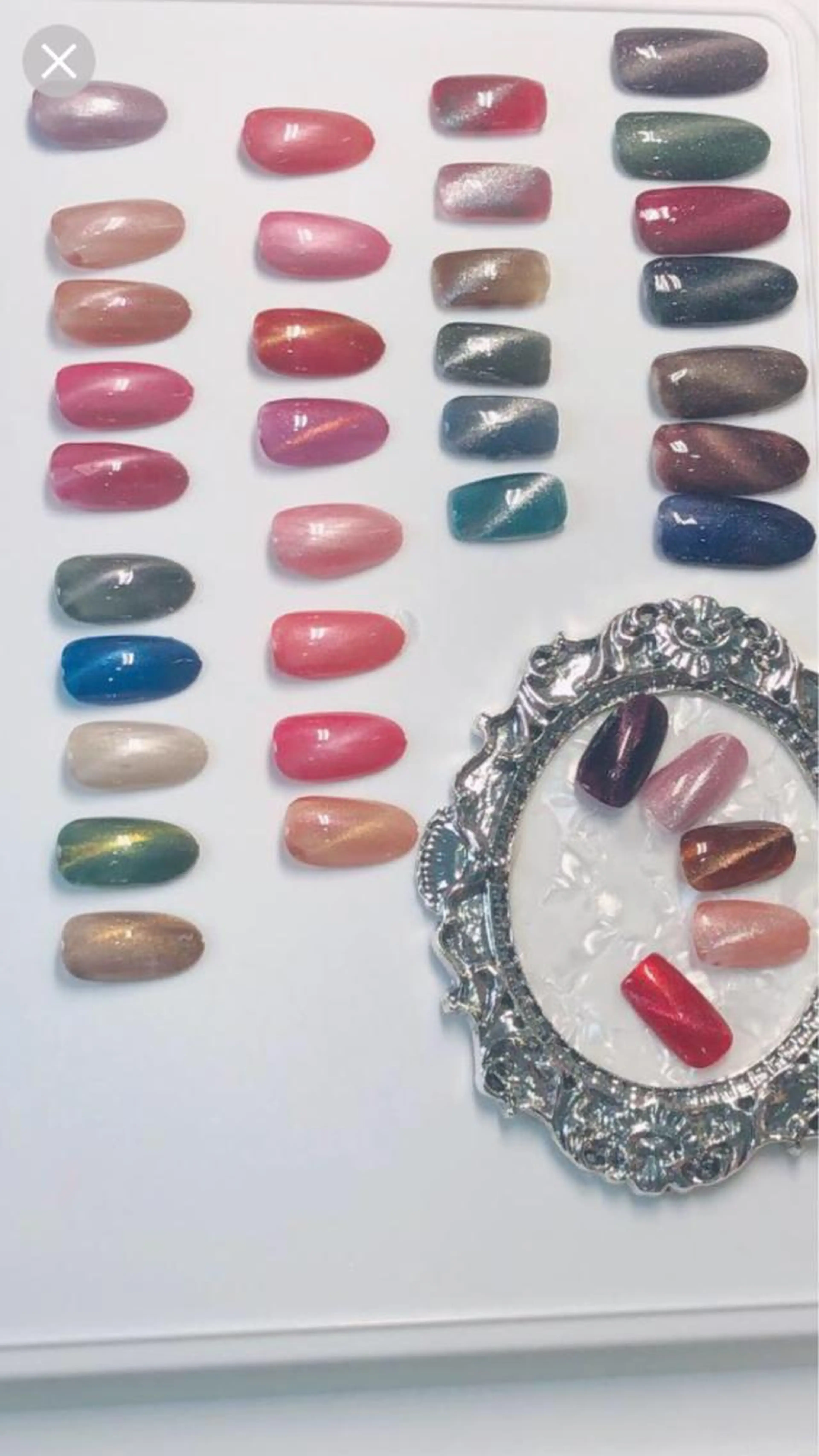 人気のマグネット新入荷🦋100色以上❗️マグネットワンカラー＋2本ちょいアート付き💓オフ込み🌈甘皮処理＋ドライケアの写真