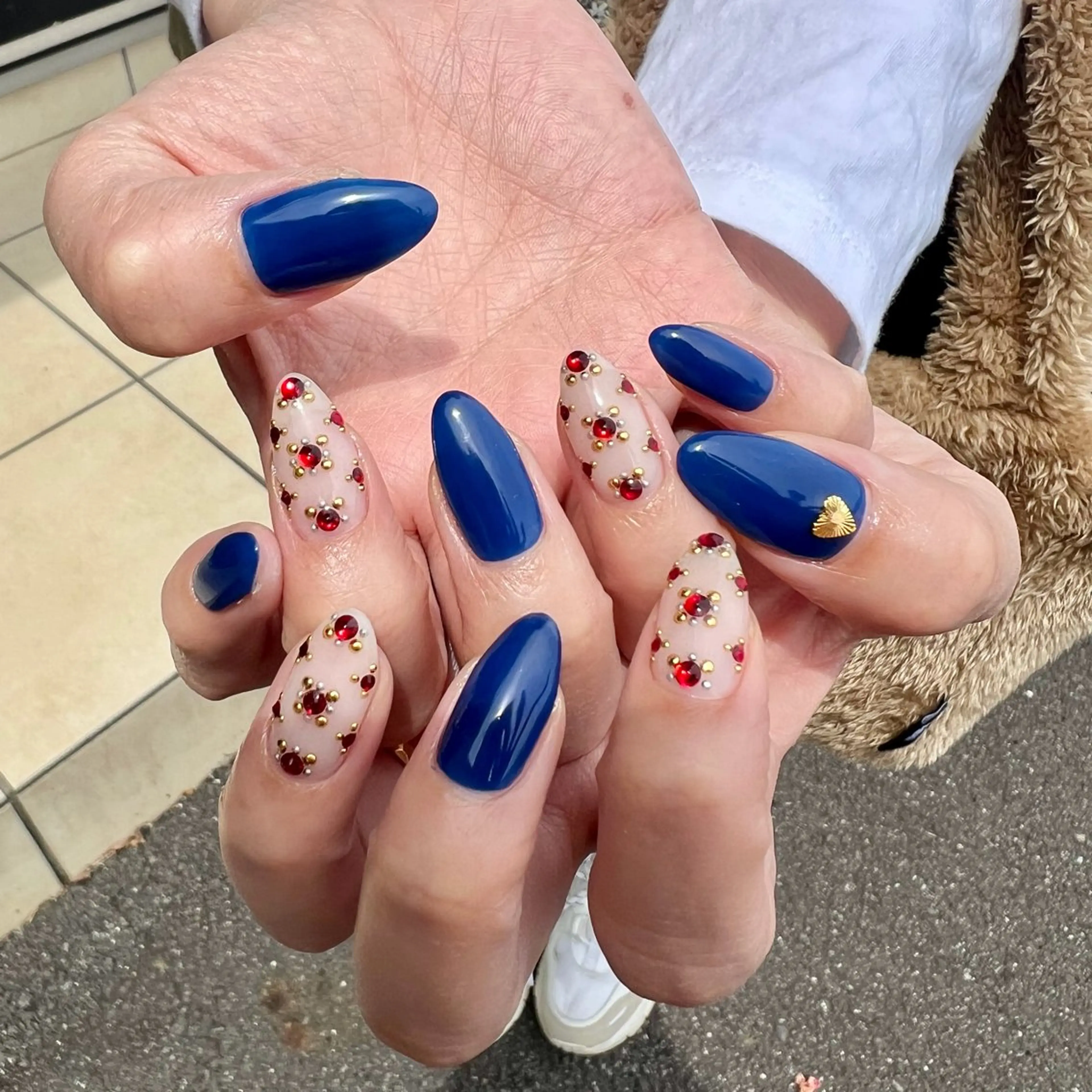 キッズ ネイル 持ち込み ワンカラーネイル ストーンネイル ハンドネイル GRANDEUR焼津 Nana🦖のネイルデザイン