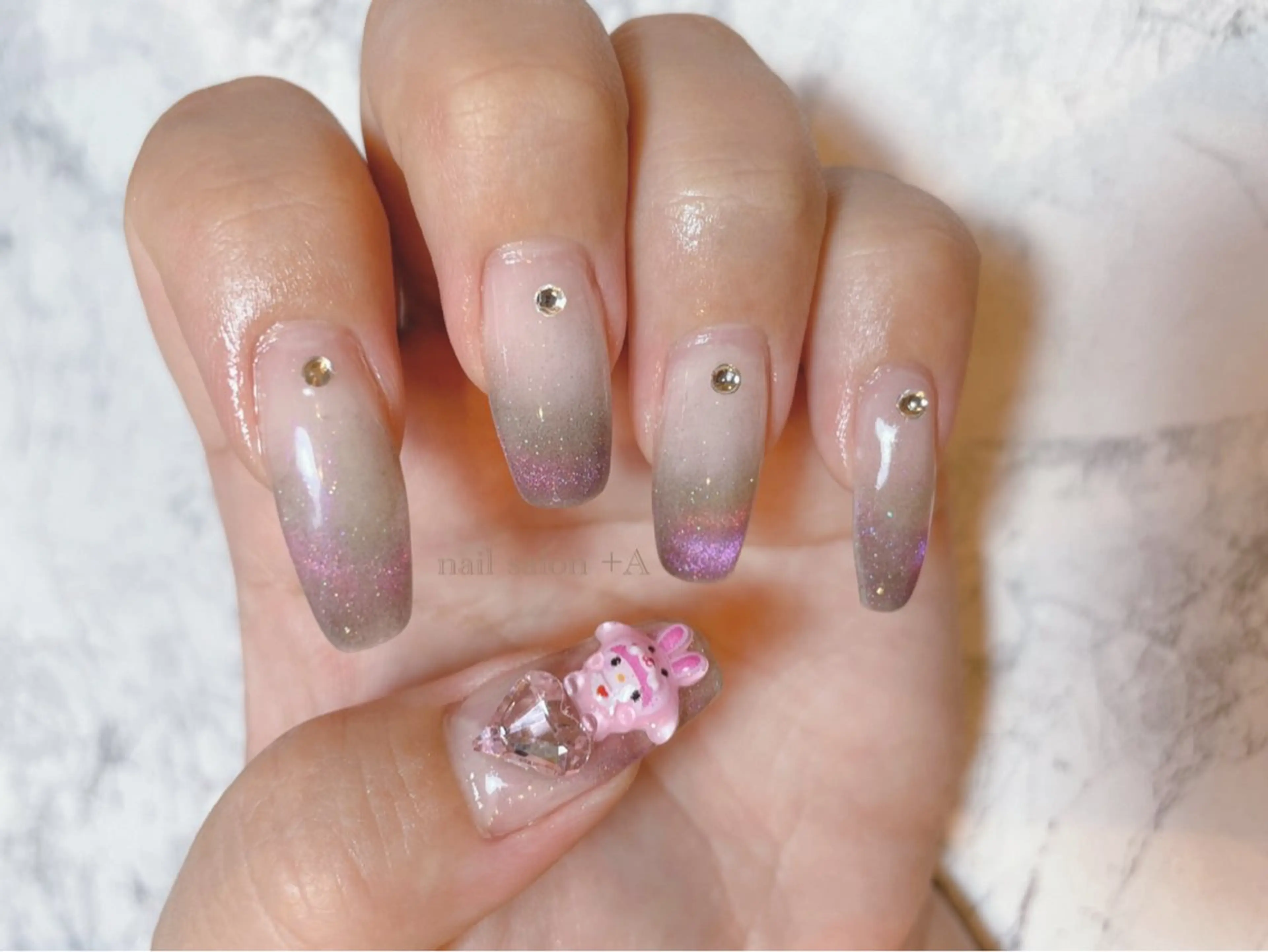 ロング Nail Salon +Aのネイルデザイン