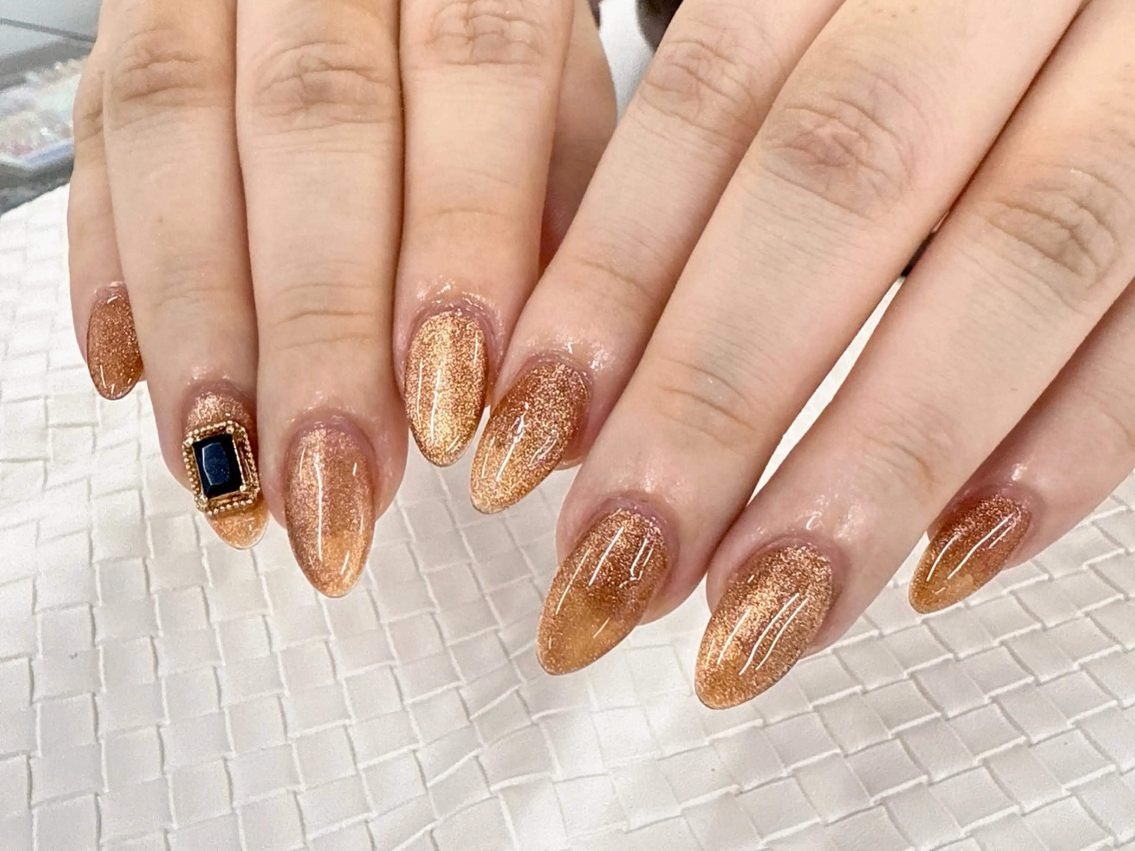 ネイル 長さ出し フットネイル フレンチネイル ジェルネイル ガーリー ハンドネイル NYネイルサロン 千葉中央店のネイルデザイン