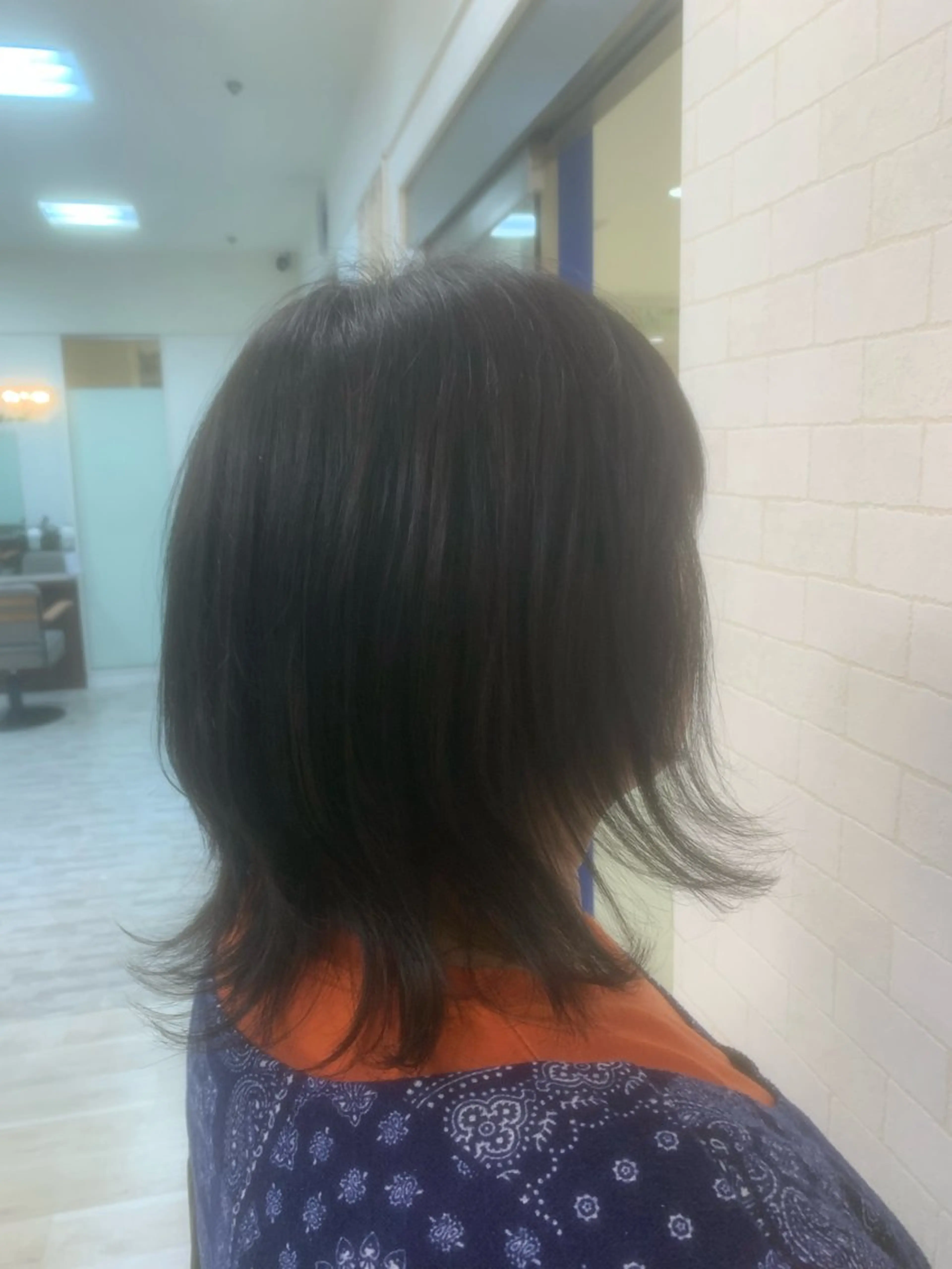 ミディアム ウルフカット 瀧 葉月のヘアスタイル