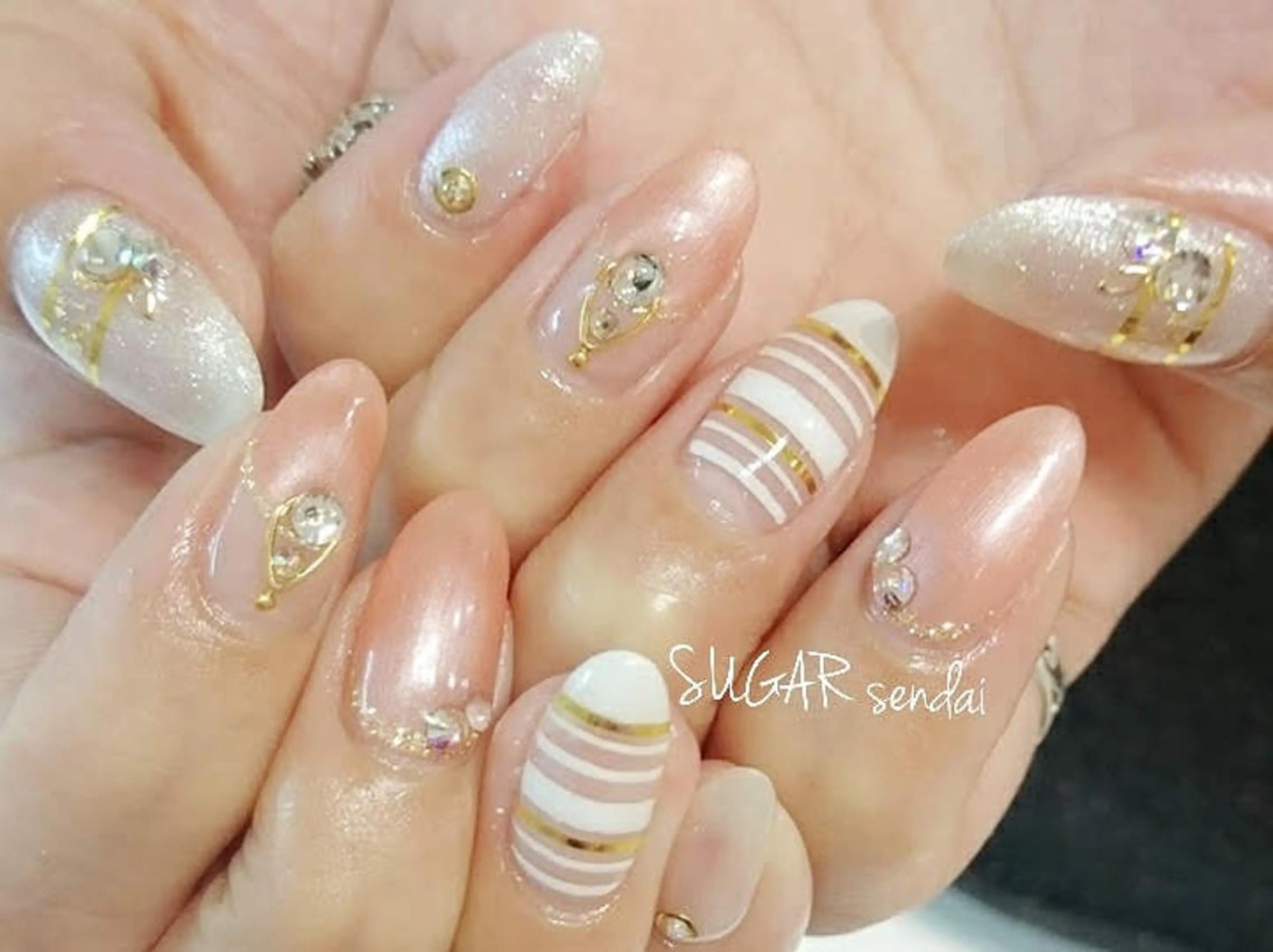 ネイル 鈴木 ゆかりのネイルデザイン