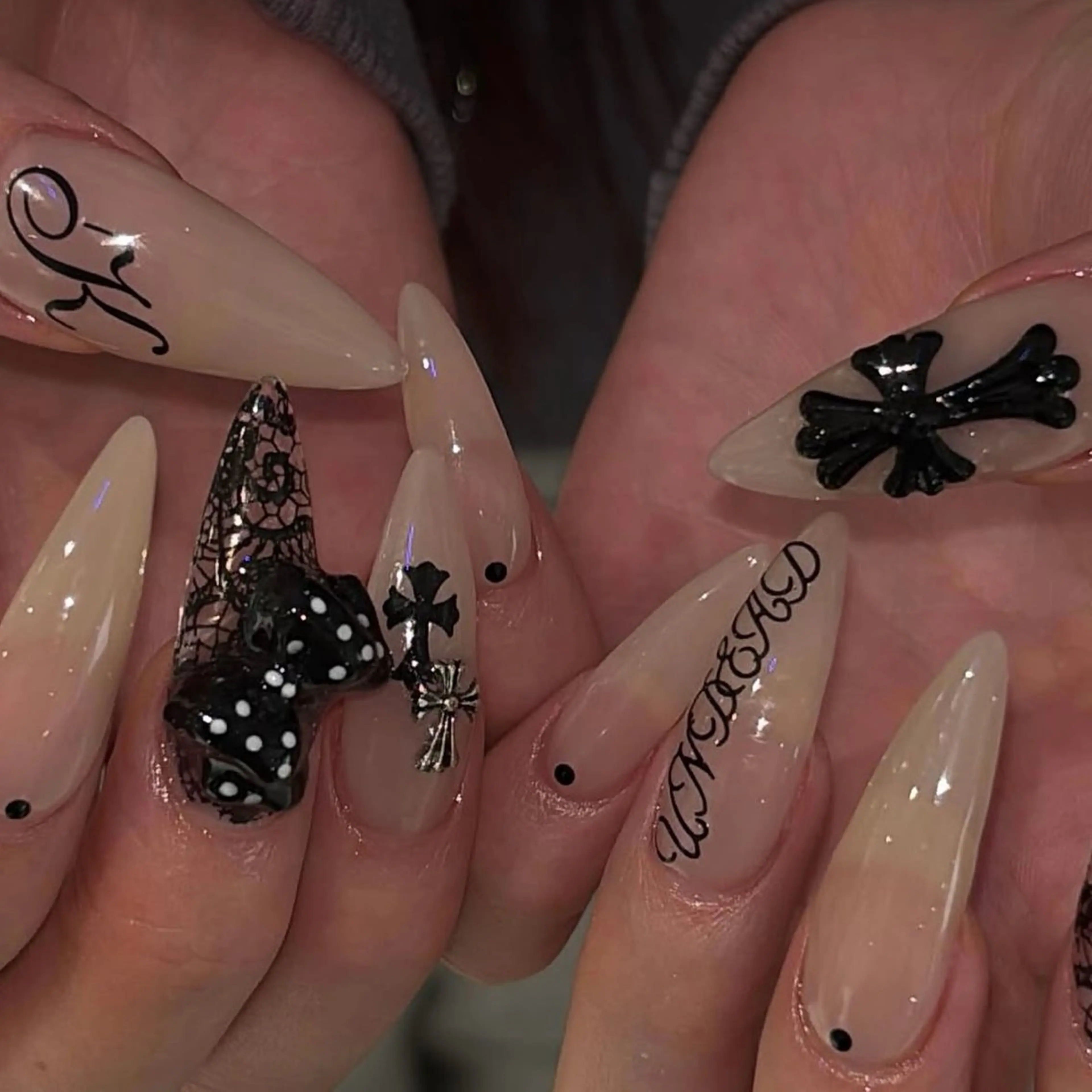 ネイル ハンドネイル BERA NAILSのネイルデザイン