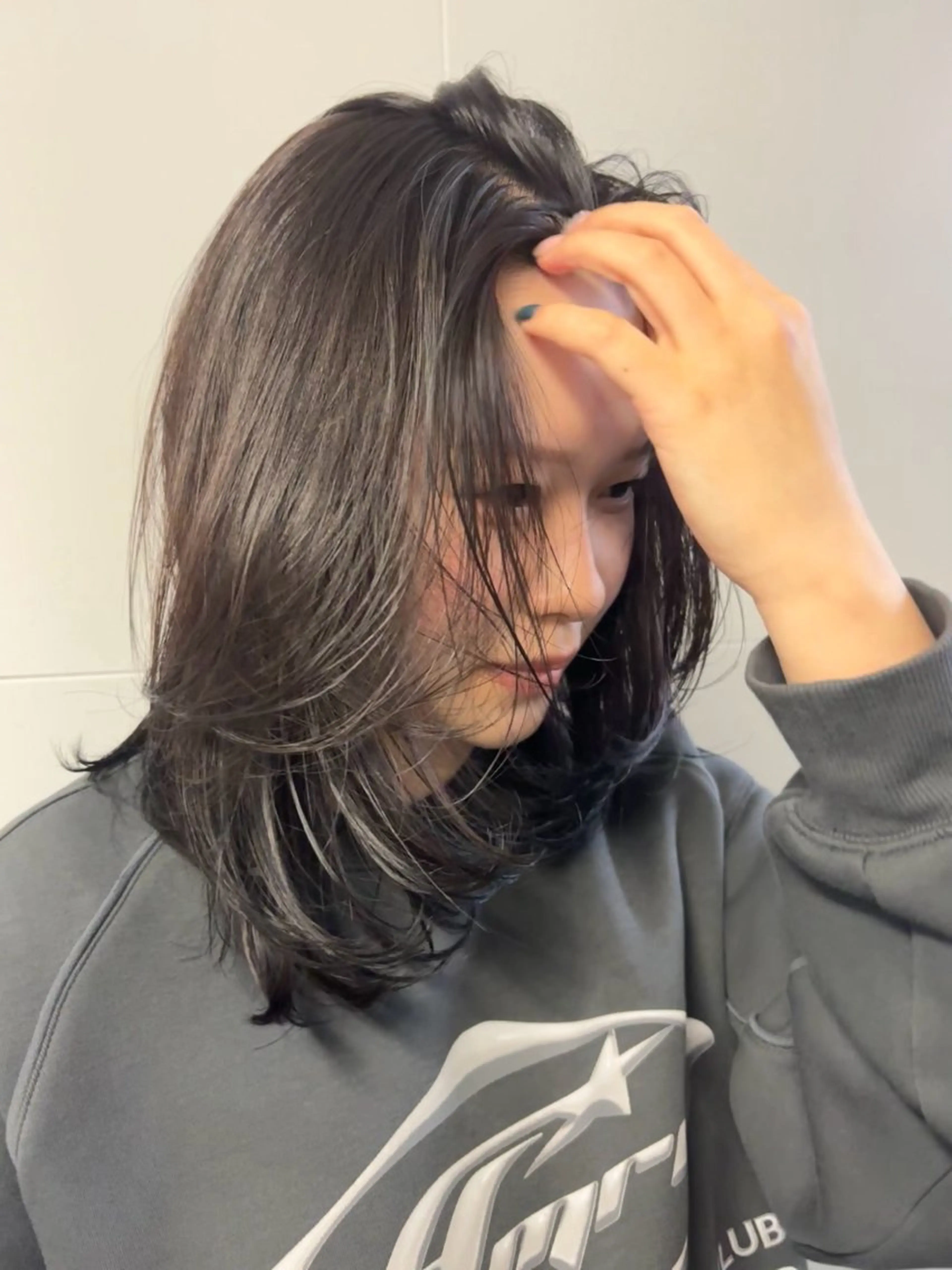 カラー レイヤーボブ🎵 ブリーチ/りりのヘアスタイル