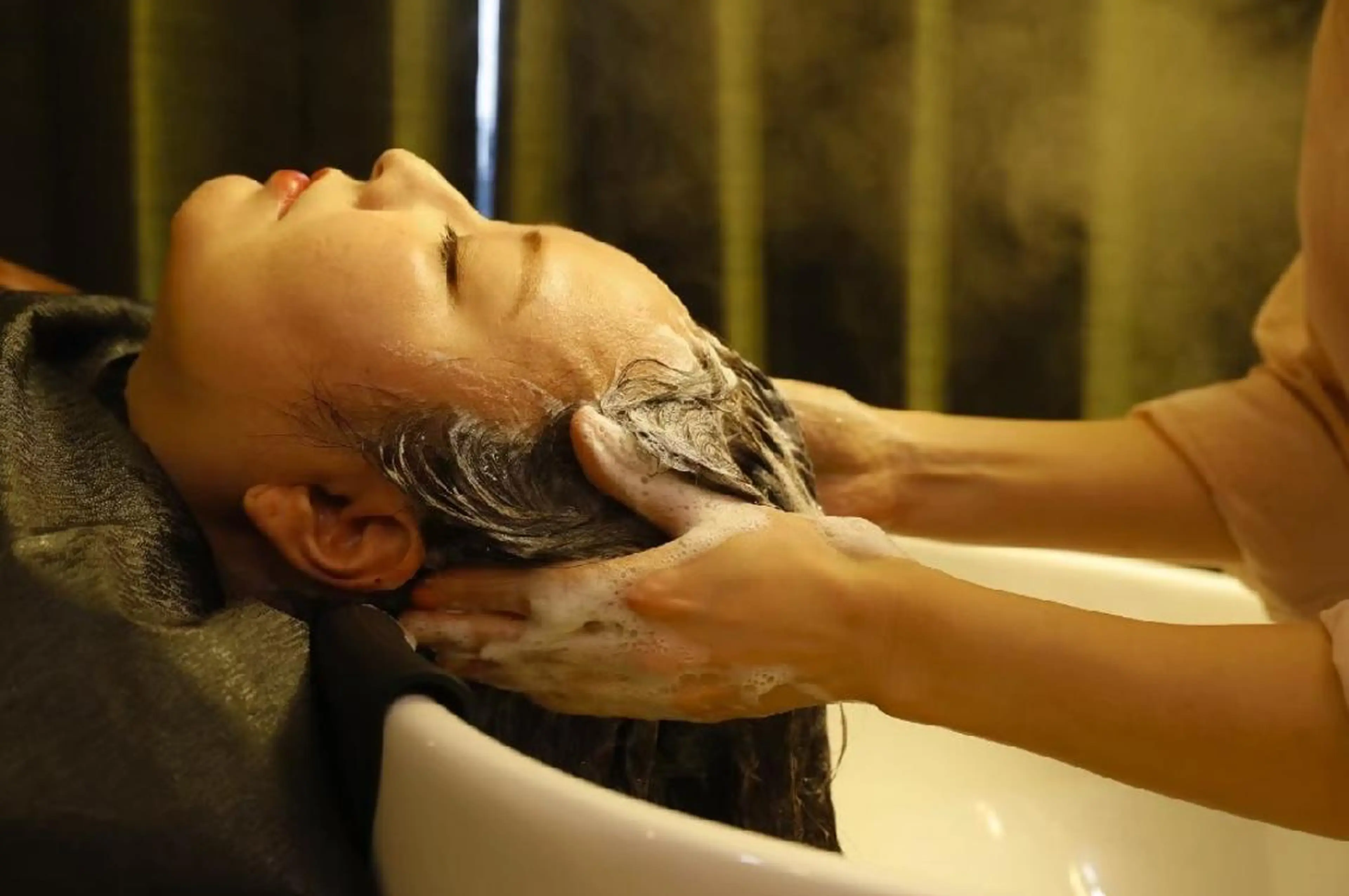 ロング カラー パーマ ヘアアレンジ hair & days aruhi (ヘアアンドデイズアルヒ)所属・かなざわ あかりのヘアスタイル