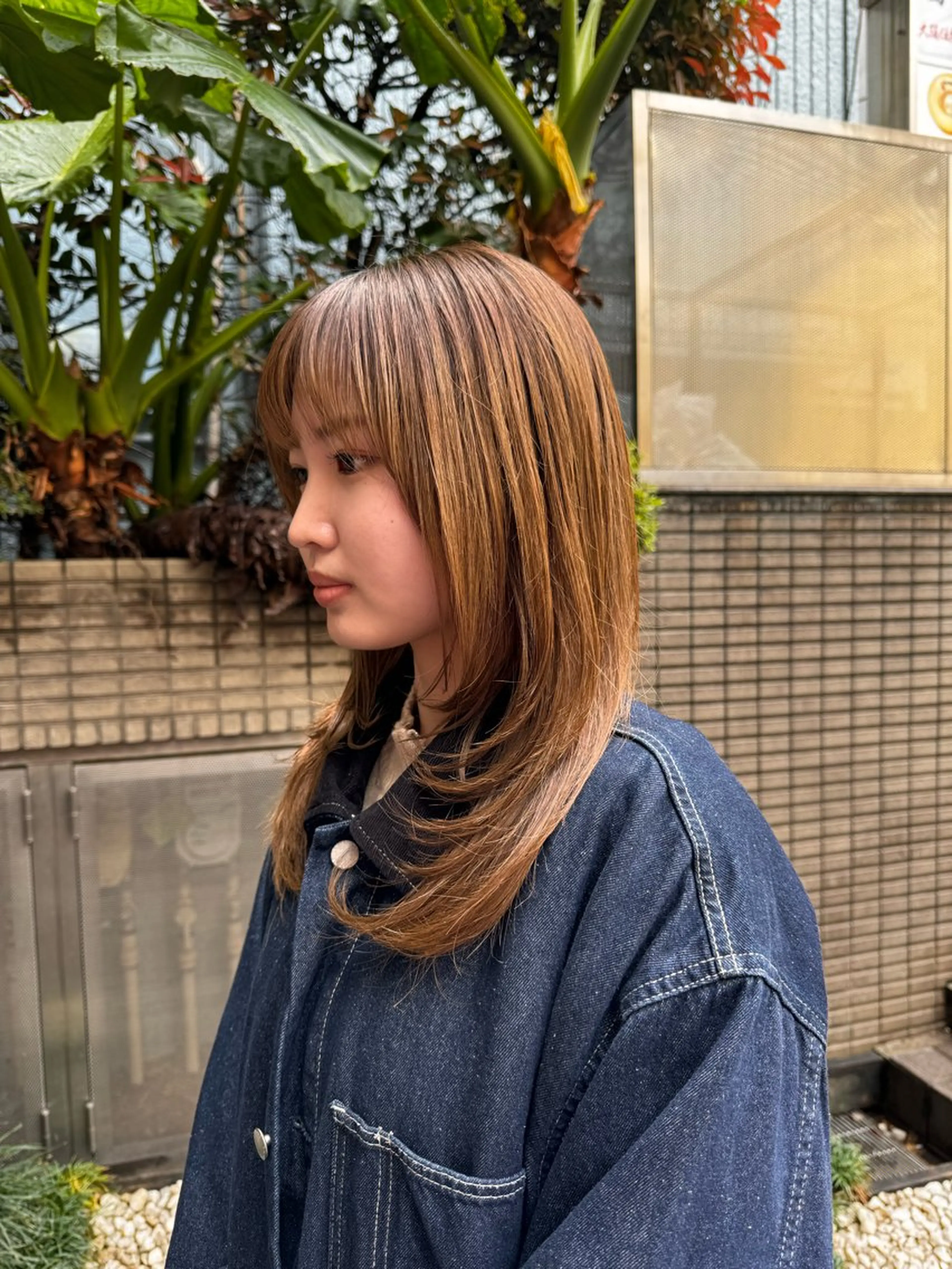 ミディアム 顔まわりレイヤー 顔周りカット 韓国風ヘア レイヤーカット 澤井 佑果のヘアスタイル