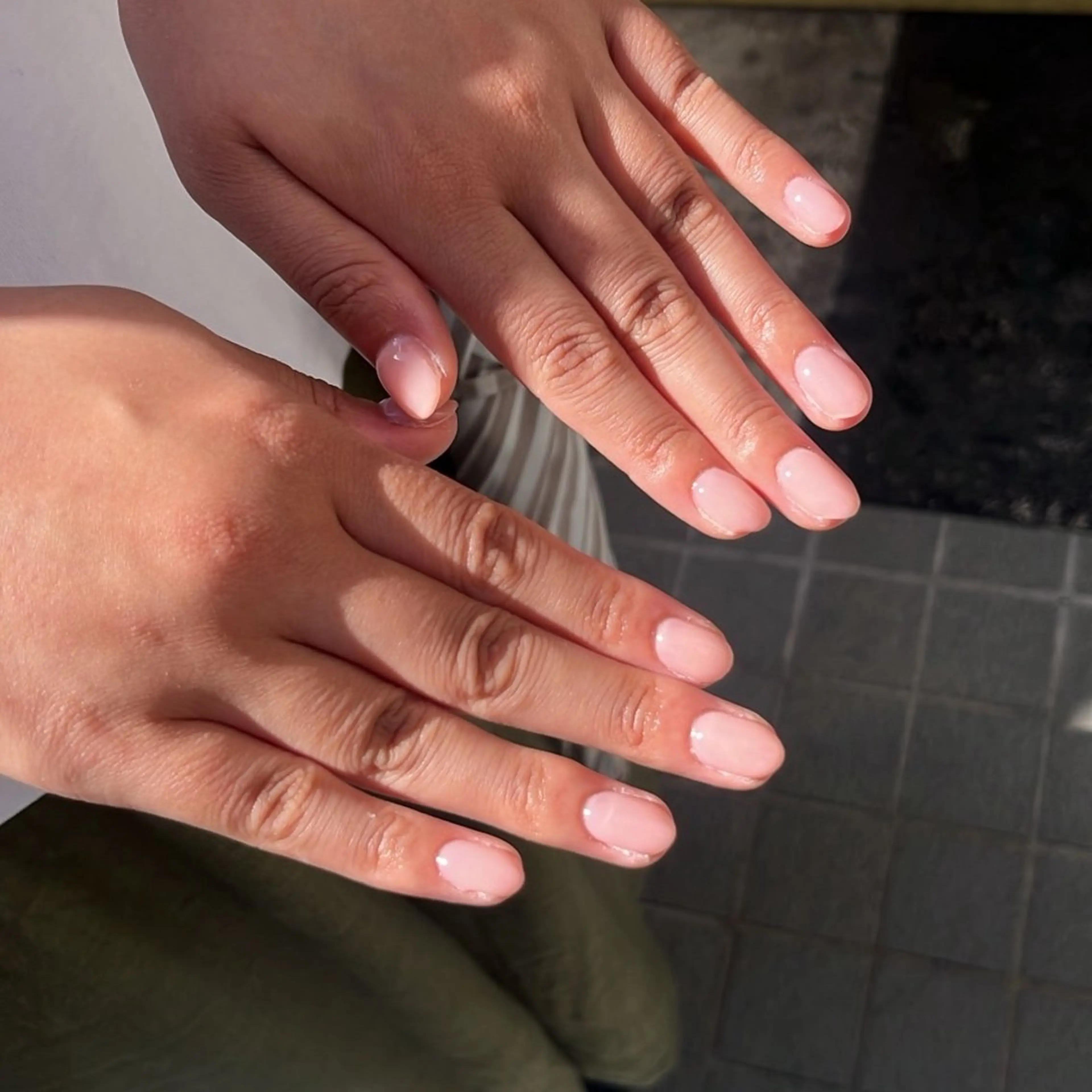 ネイル オフィスネイル シンプルネイル ハンドネイル LABEL TAKARAのネイルデザイン