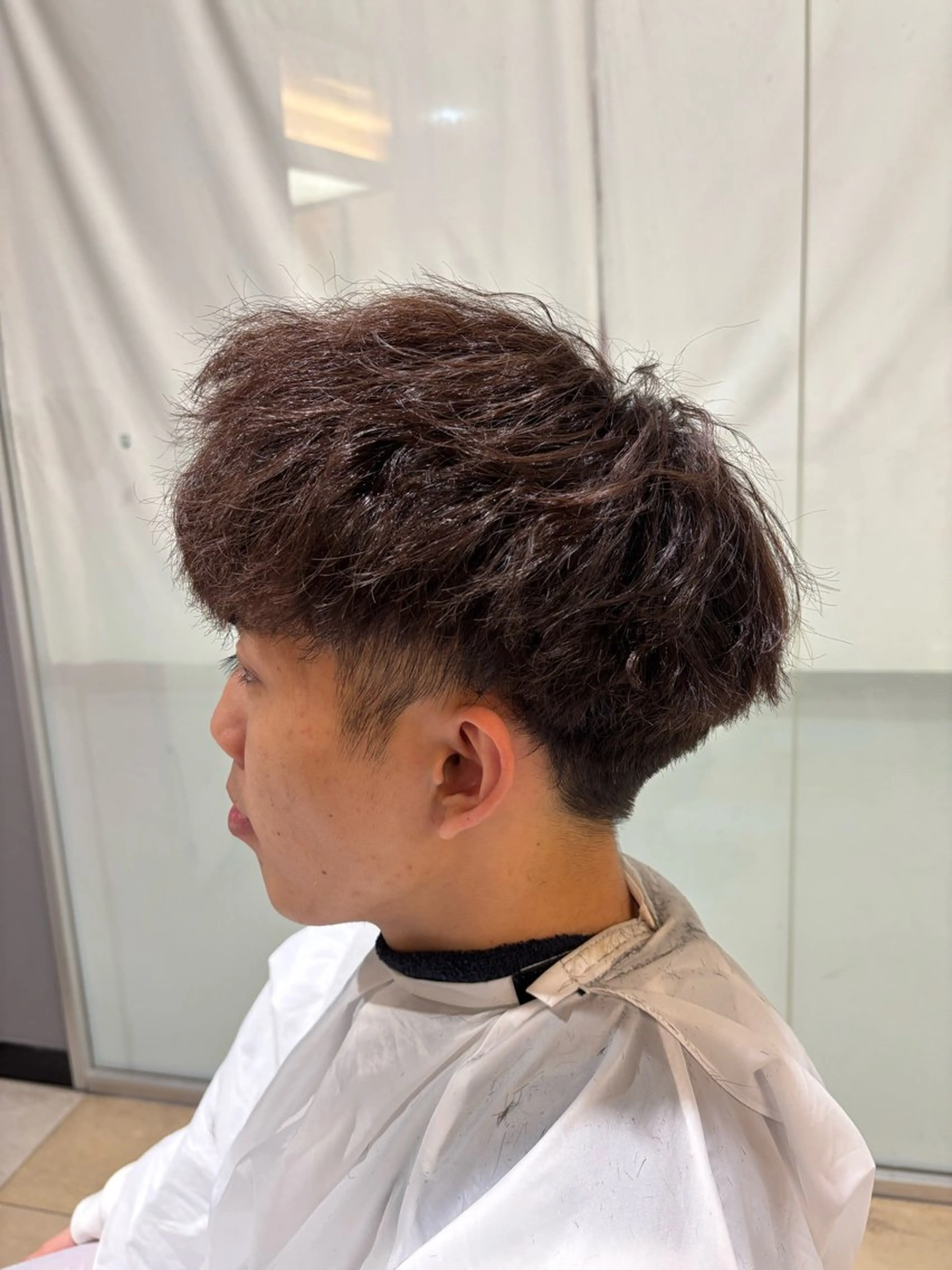 ショート パーマ メンズ 🦖透明感カラー 🦖三橋広空のヘアスタイル