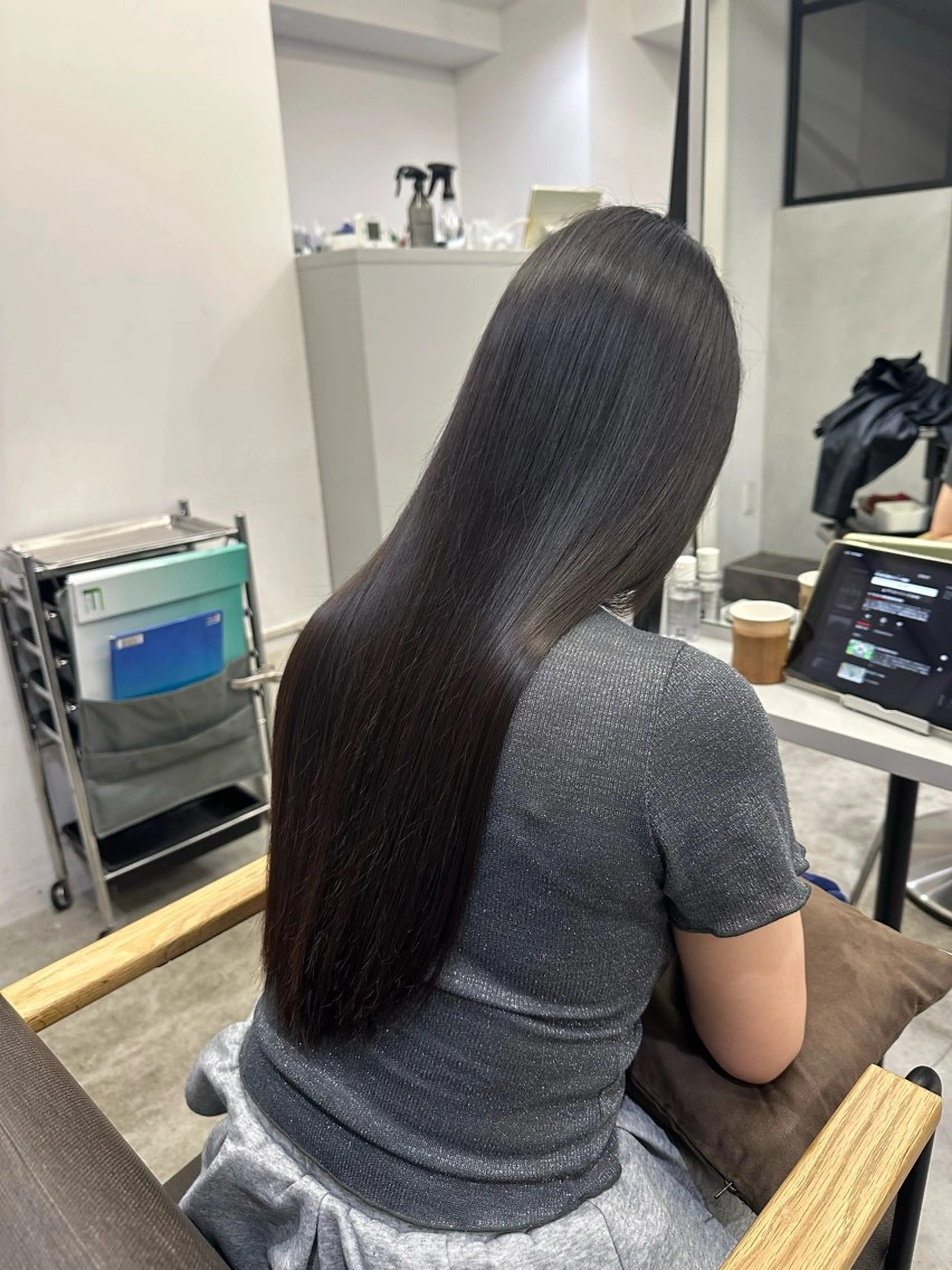 ロング パーマ 縮毛矯正 ハイトーンカラー が絶対可愛い✨泰聖✨のヘアスタイル