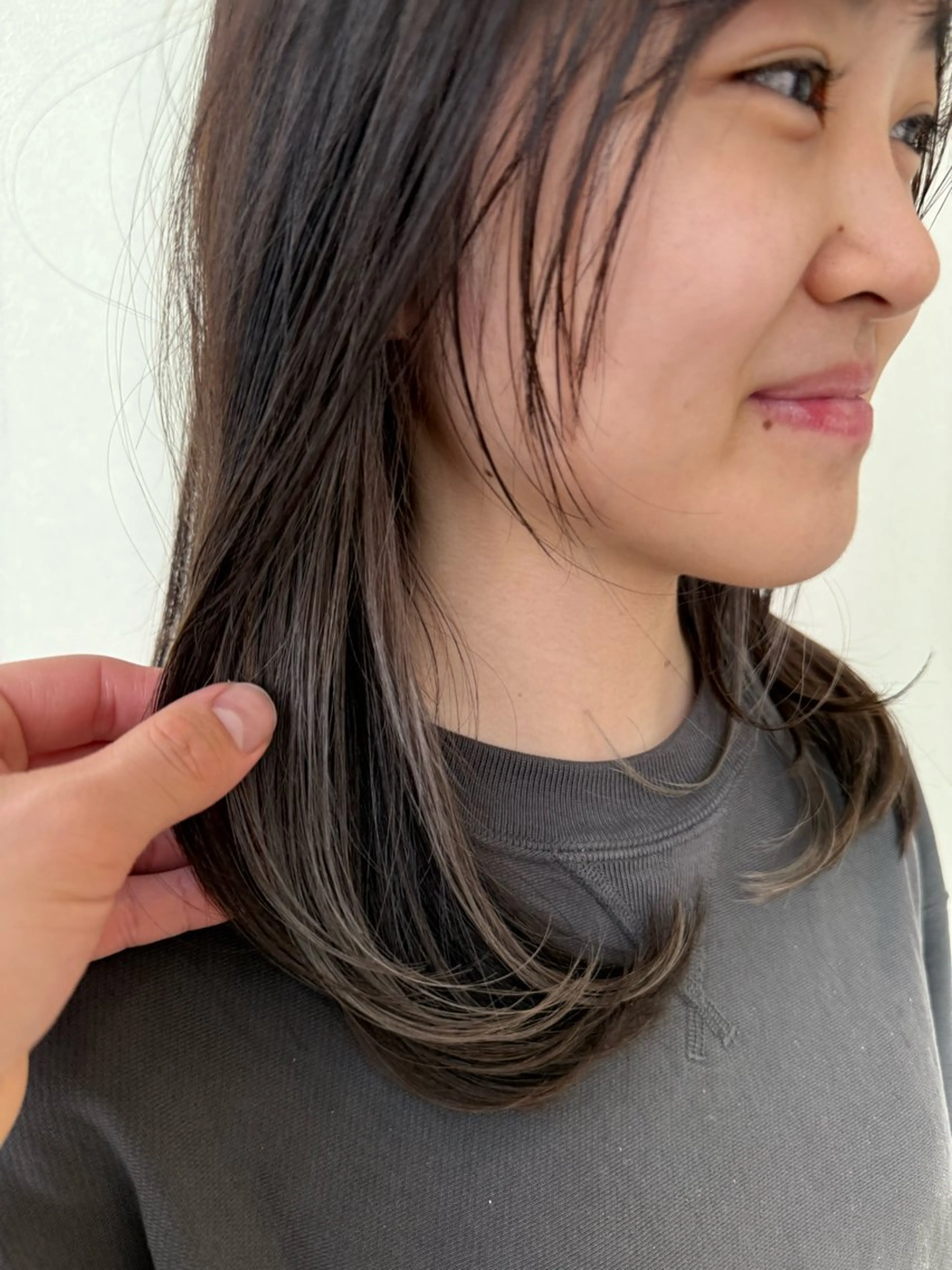 カラー NORA GINZA / U所属・岡本 琉唯のヘアスタイル