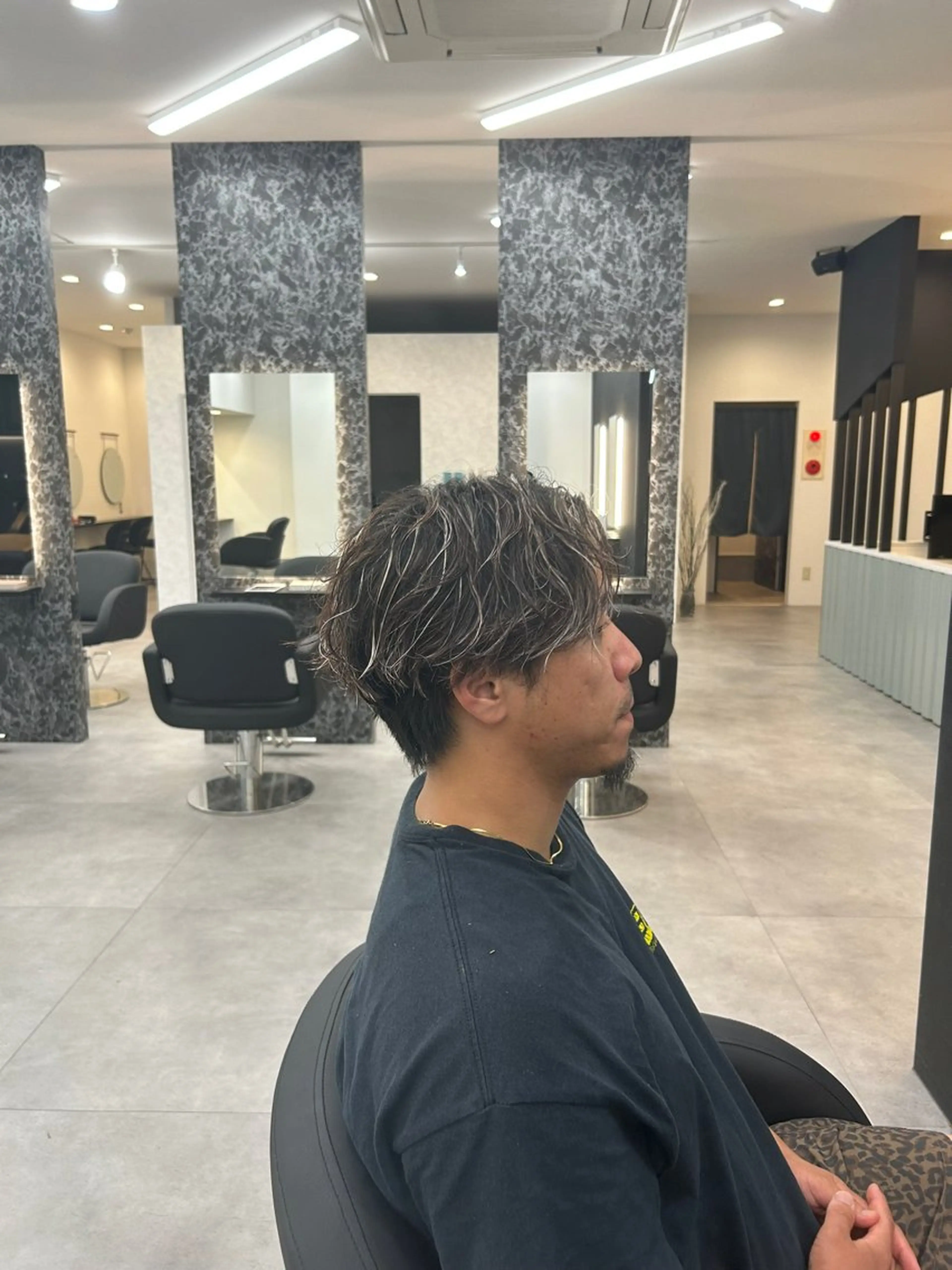 カラー パーマ メンズ メンズブリーチ メンズメッシュ ブリーチ メッシュ 山田 航平のヘアスタイル