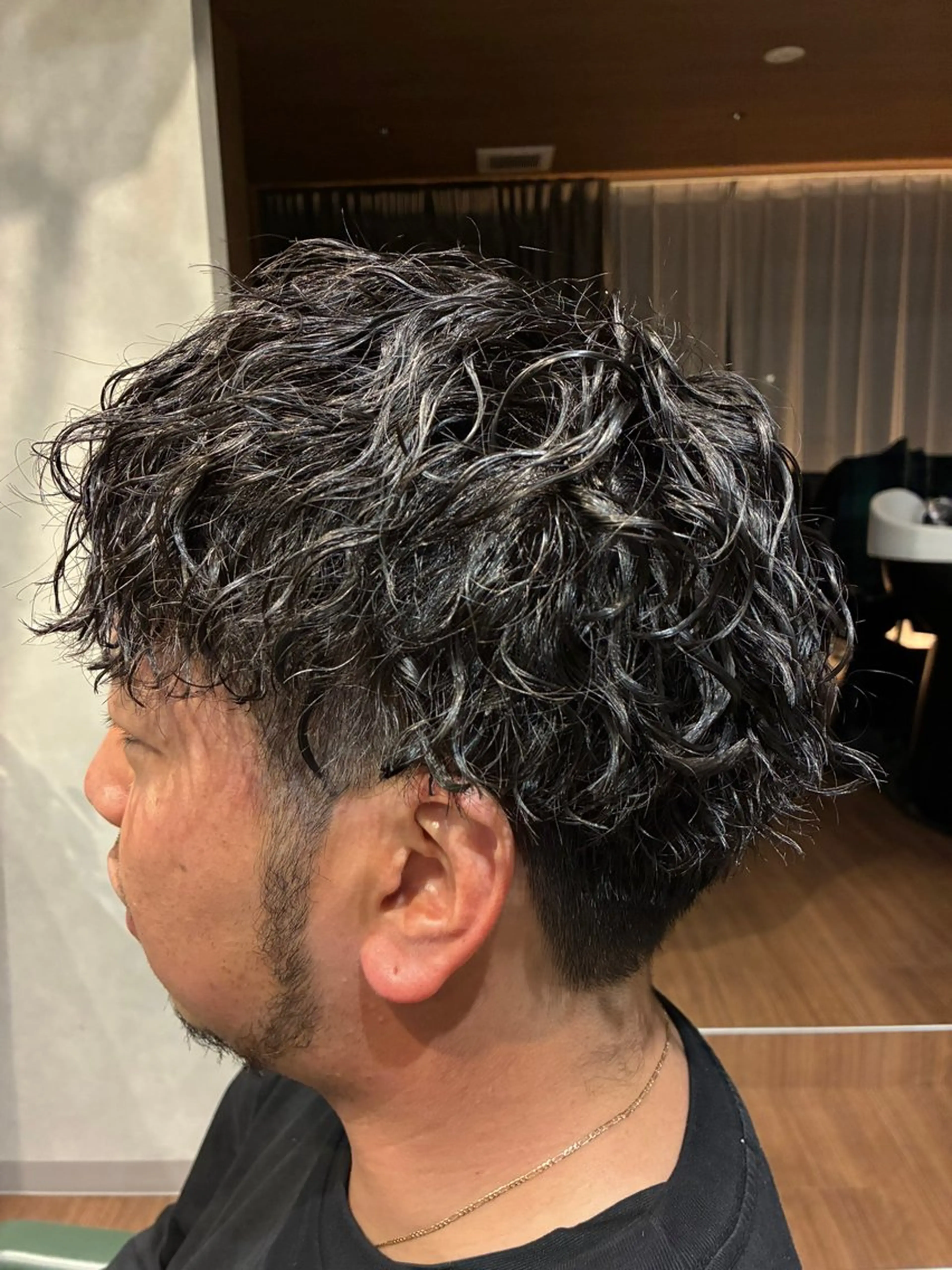 ショート メンズ 鈴木 英治のヘアスタイル