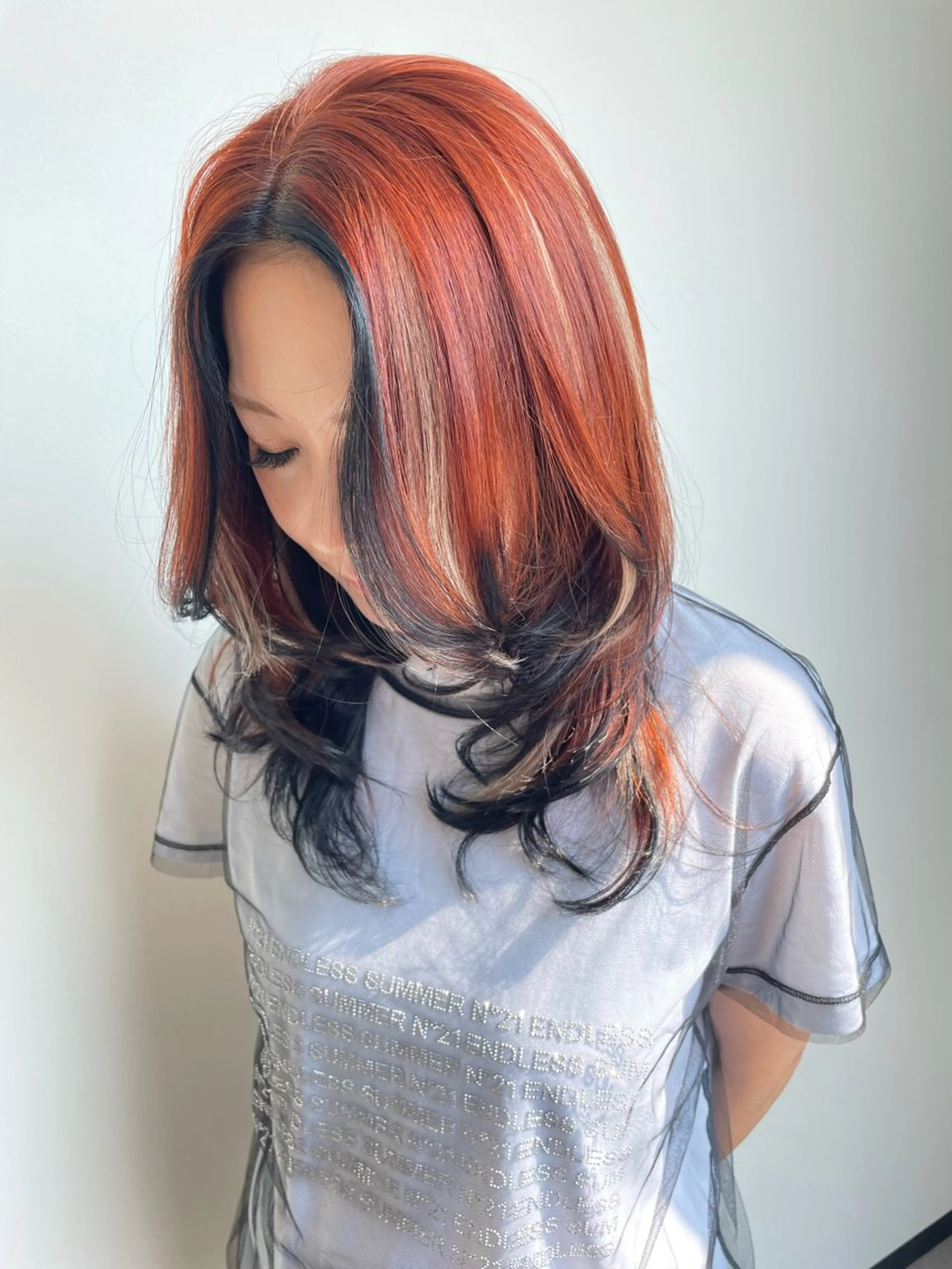 ロング カラー シールエクステ デザインカラー ハイライトカラー エクステ ハッシュカット カット ヘアカラー YUI/ ブリーチカラー🌷のヘアスタイル