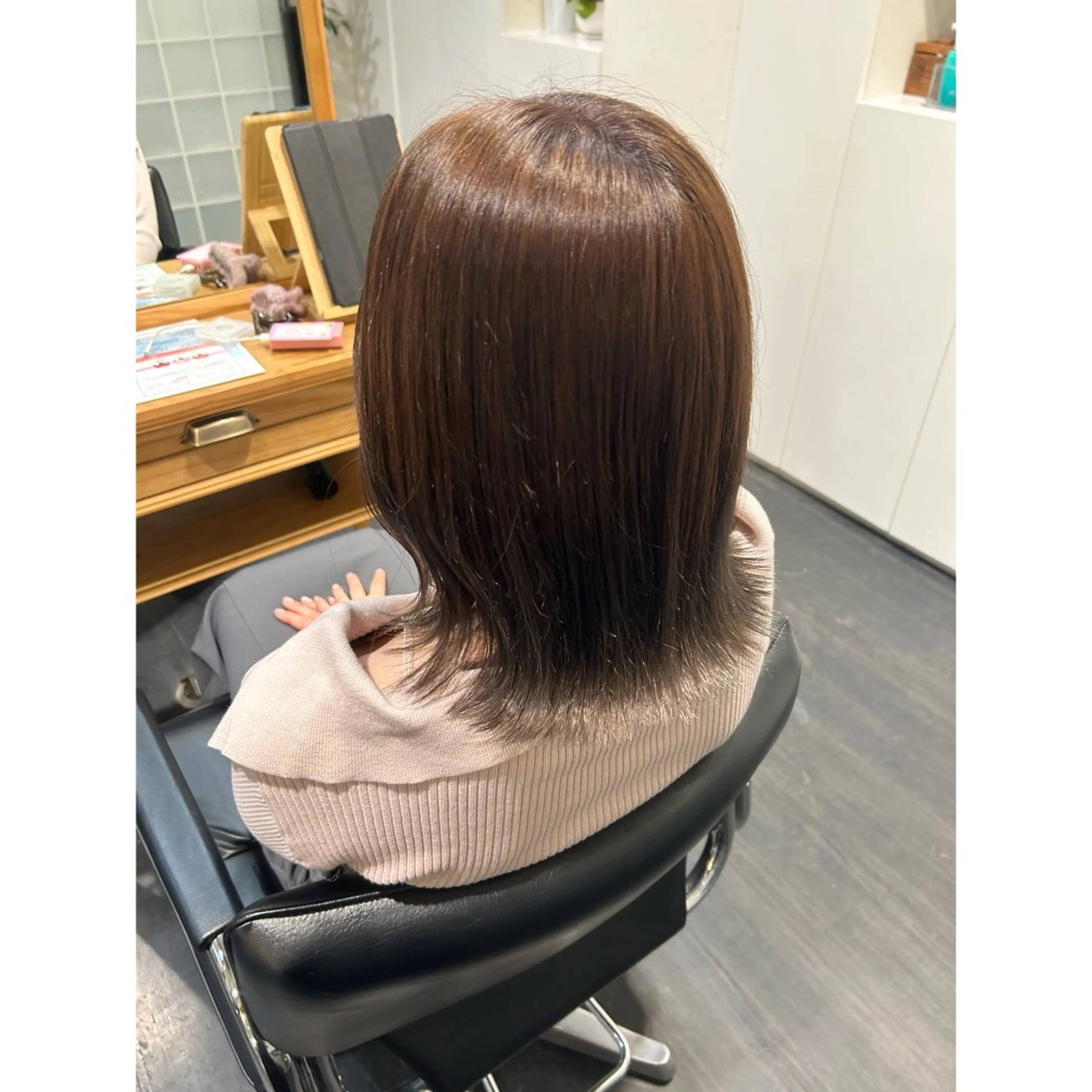 ミディアム カラー 山本 凪のヘアスタイル