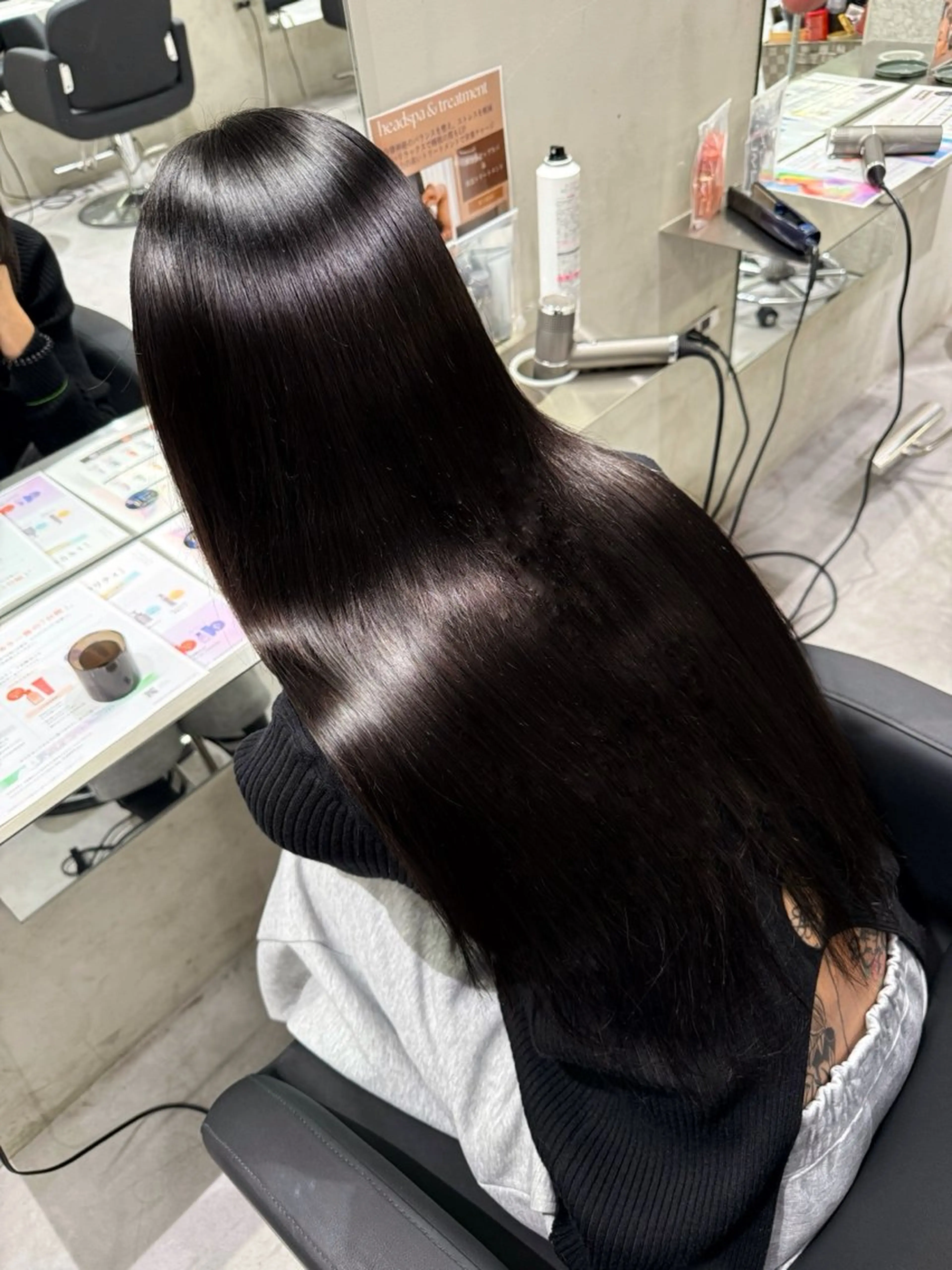 ロング トリートメント 神戸/karina /レイヤー/透明感のヘアスタイル