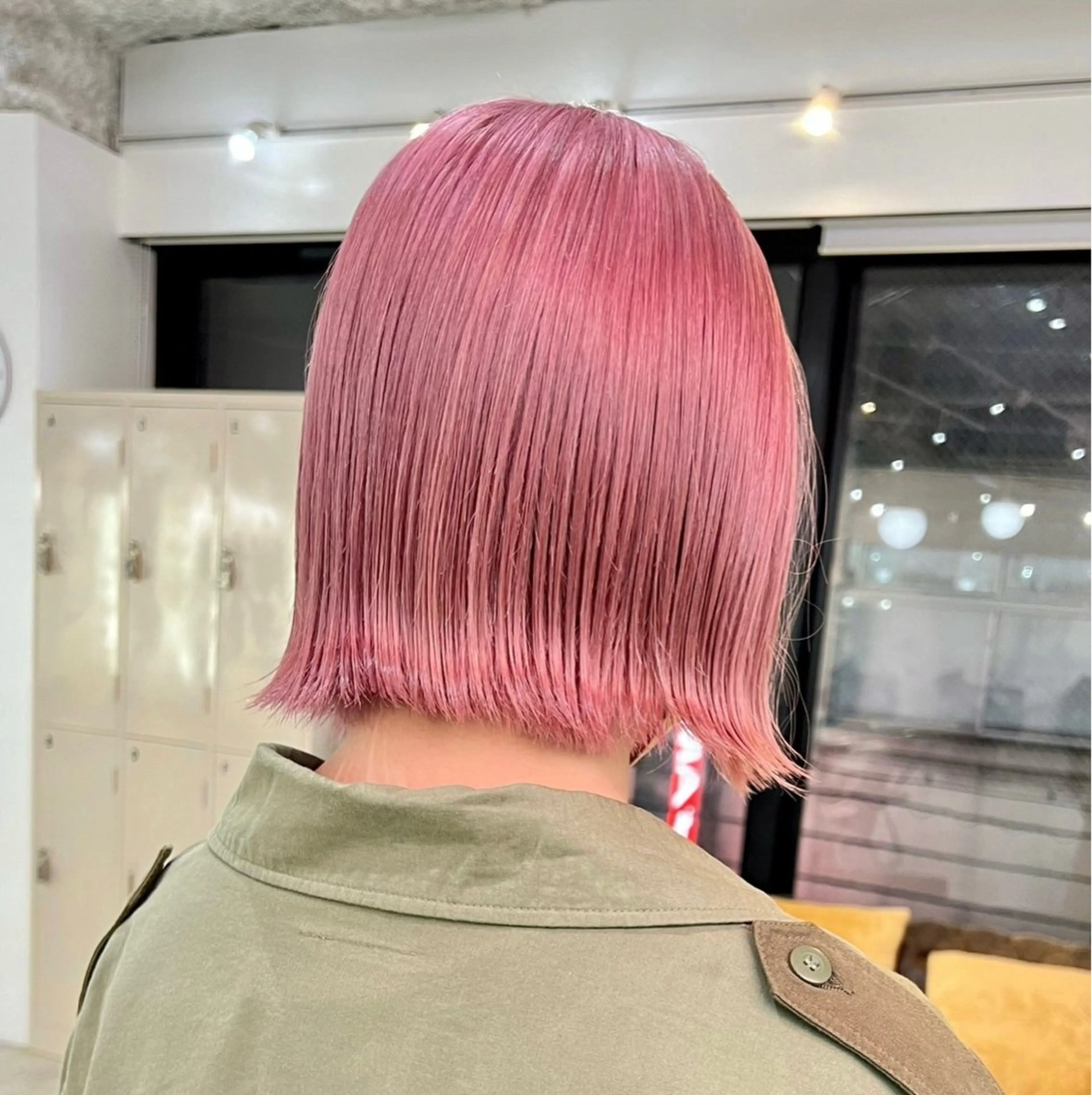 カラー ブリーチカラー×艶 🍨mihoのヘアスタイル