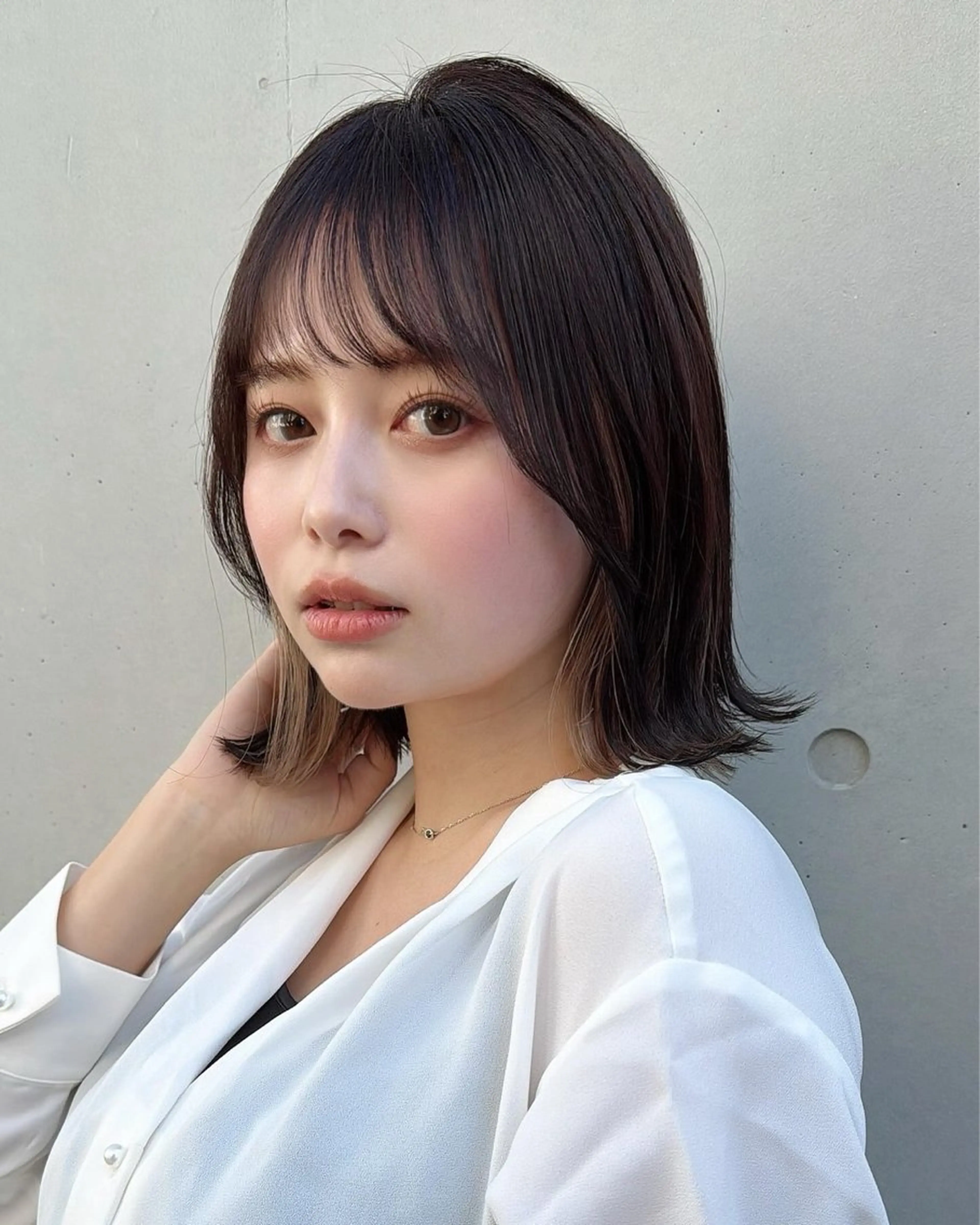 ミディアム 小峰 星花のヘアスタイル