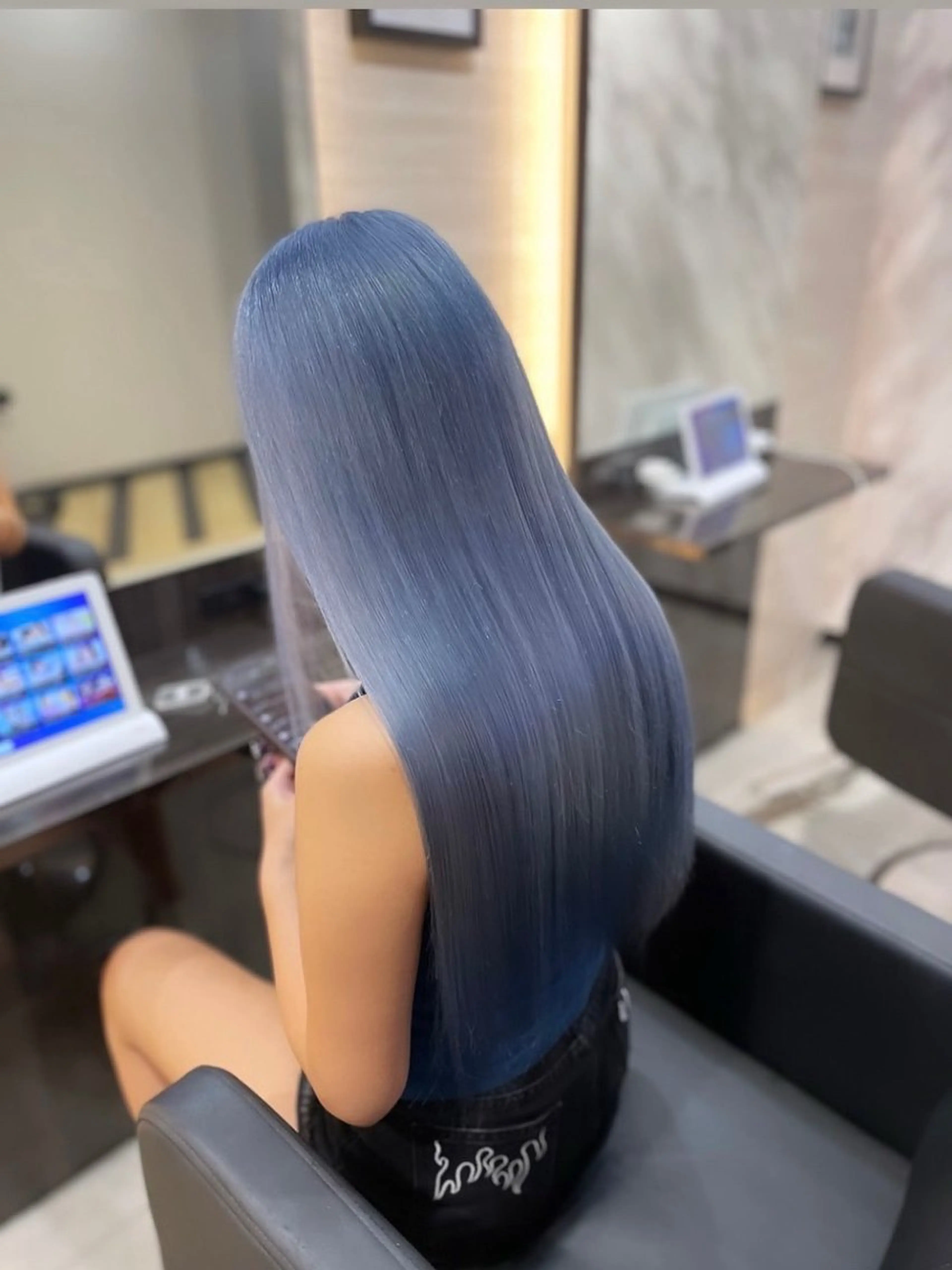 セミロング カラー CODE.LINE Rimuのヘアスタイル