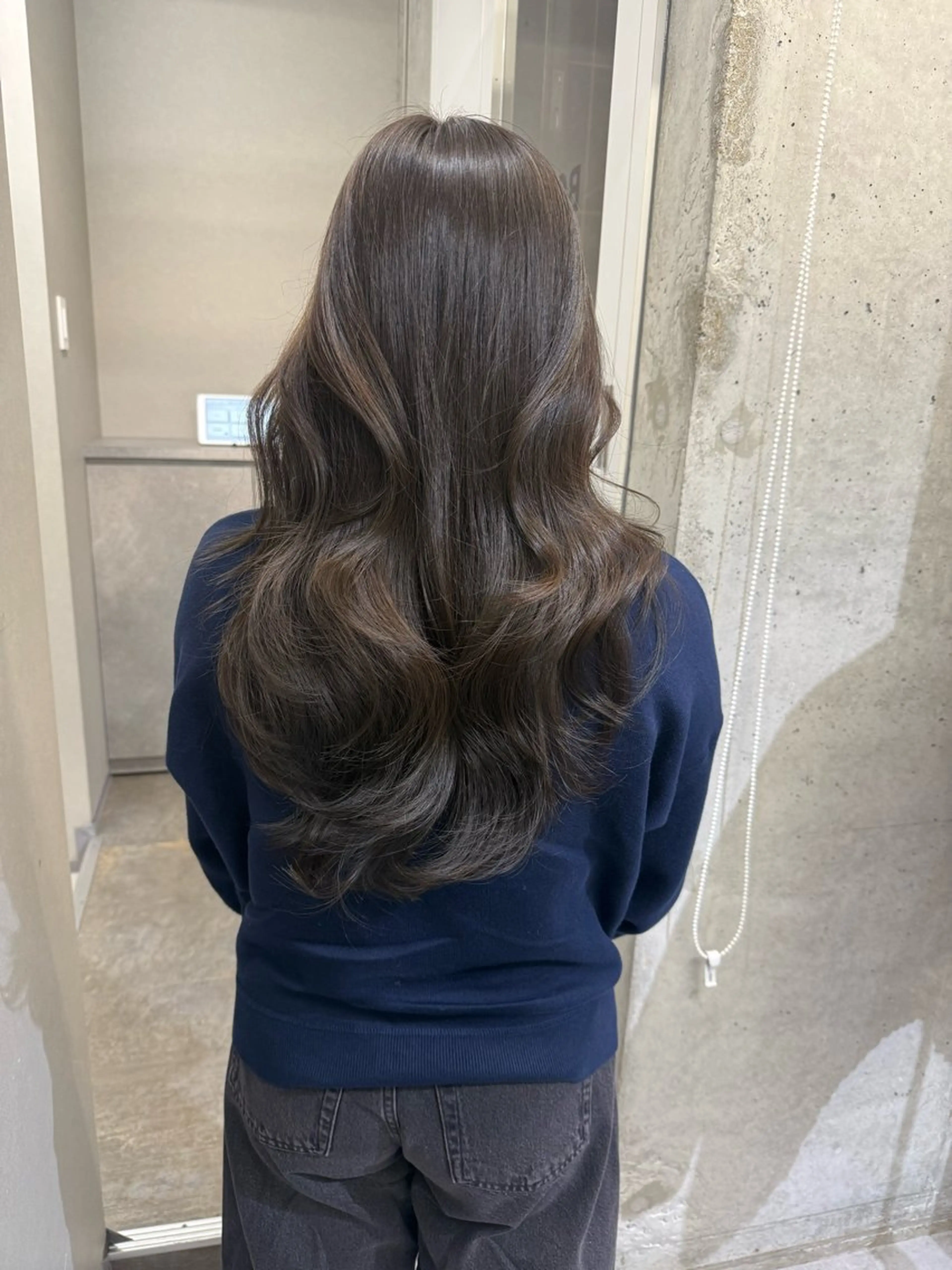 ロング カラー 透明感カラー オリーブカラー レイヤーカット トリートメント ヘアカラー Amelie所属・Amelie yunのヘアスタイル