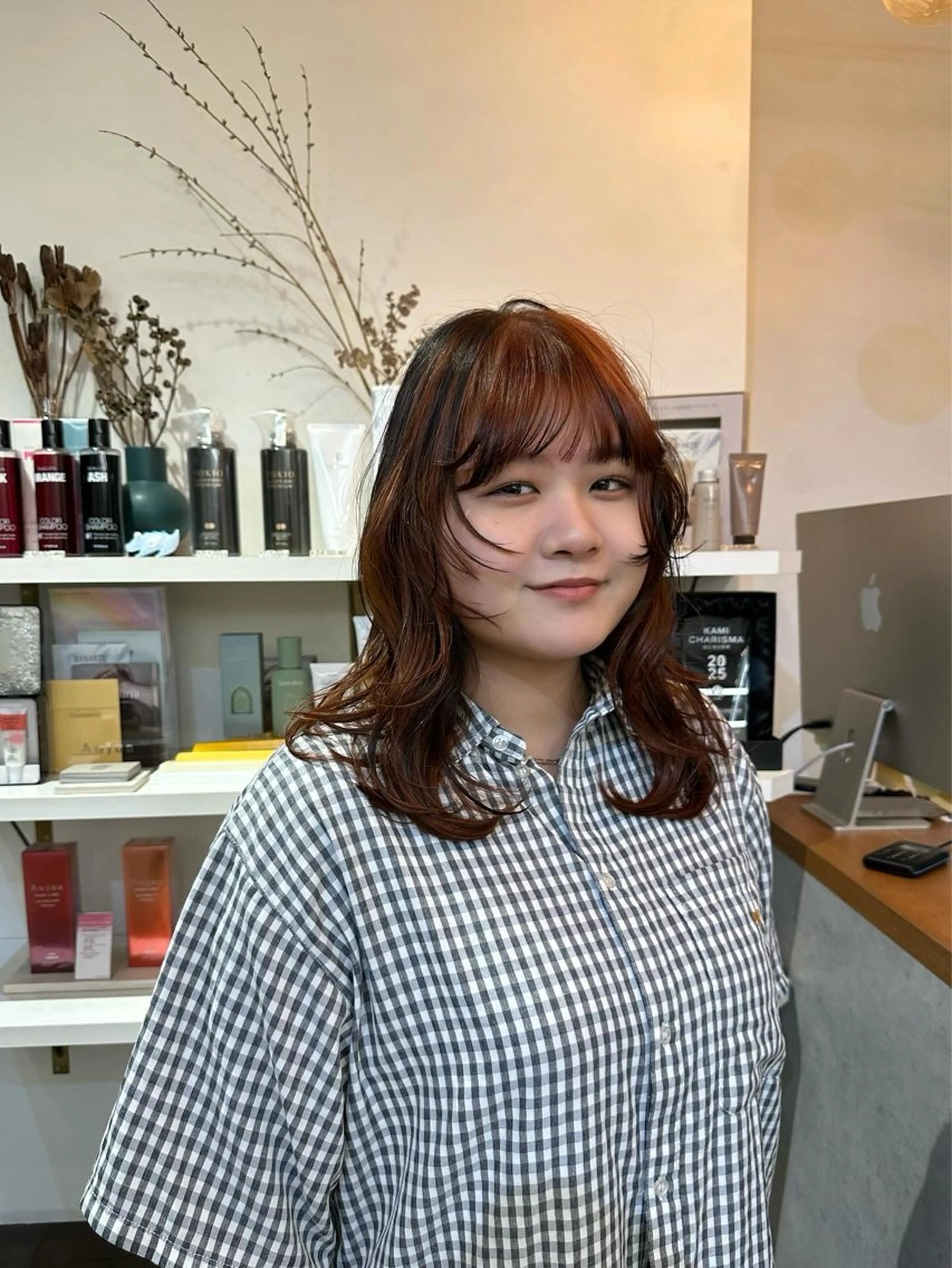 ミディアム カラー ブラウンカラー ダークブラウン デザインカラー オレンジ さとう あやかのヘアスタイル