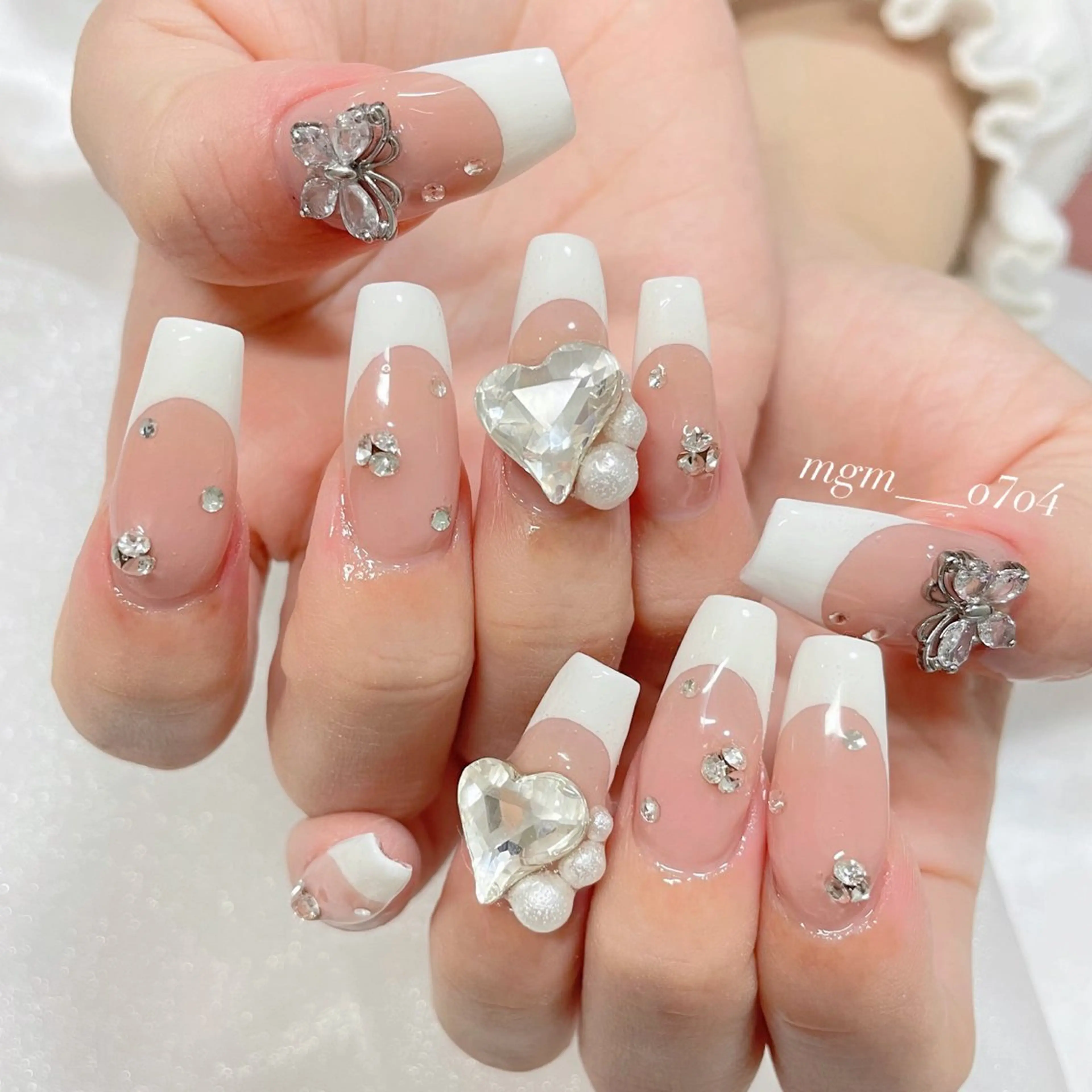 ネイル ハート ハンドネイル ハンドケア MoON...❤︎ MeGuのネイルデザイン